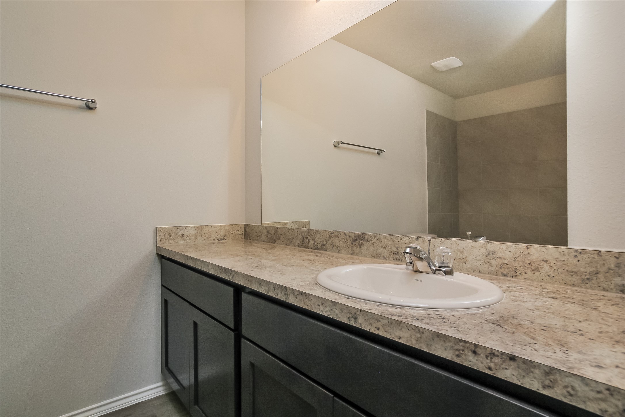 8706 Lar-ree Oaks Circle Property Photo 13