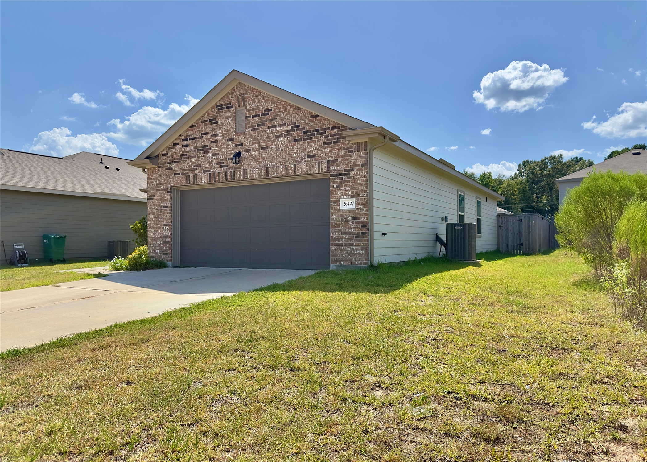 28407 Islington Drive Property Photo 2