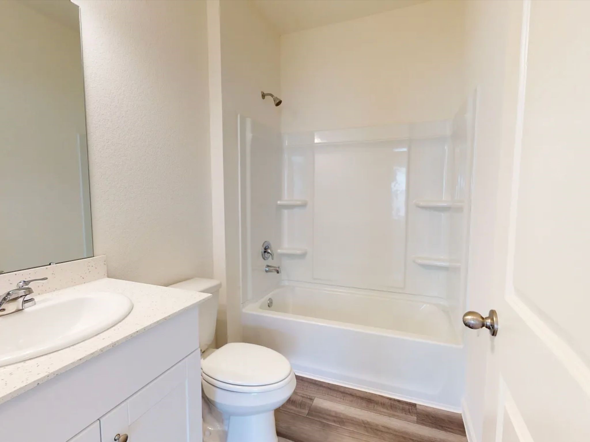 28407 Islington Drive Property Photo 10