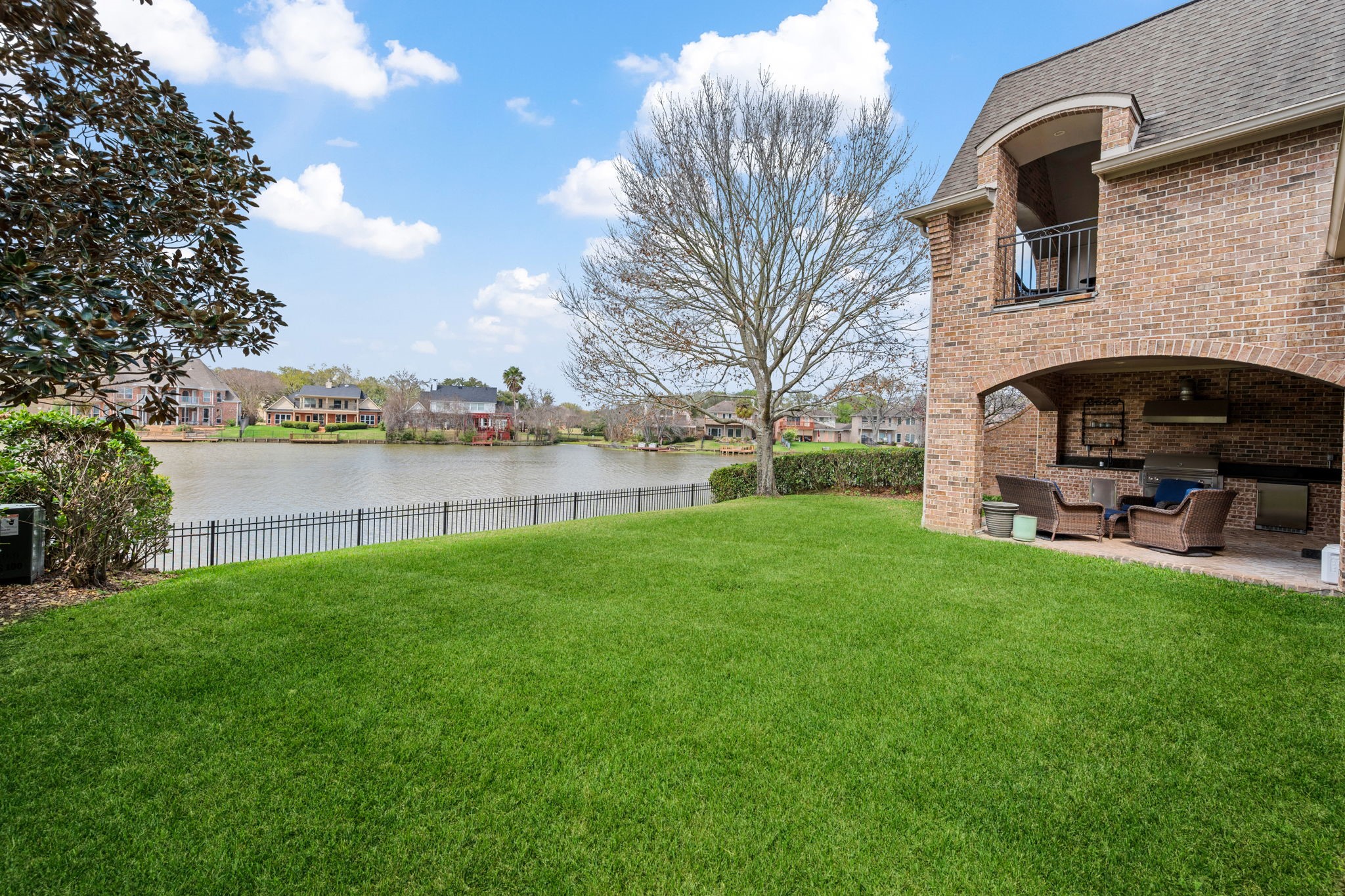 15426 Oyster Creek Lane Property Photo 40