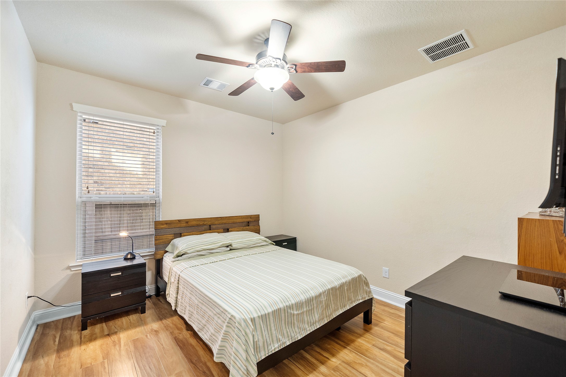 27903 Hunters Rock Ln Property Photo 13
