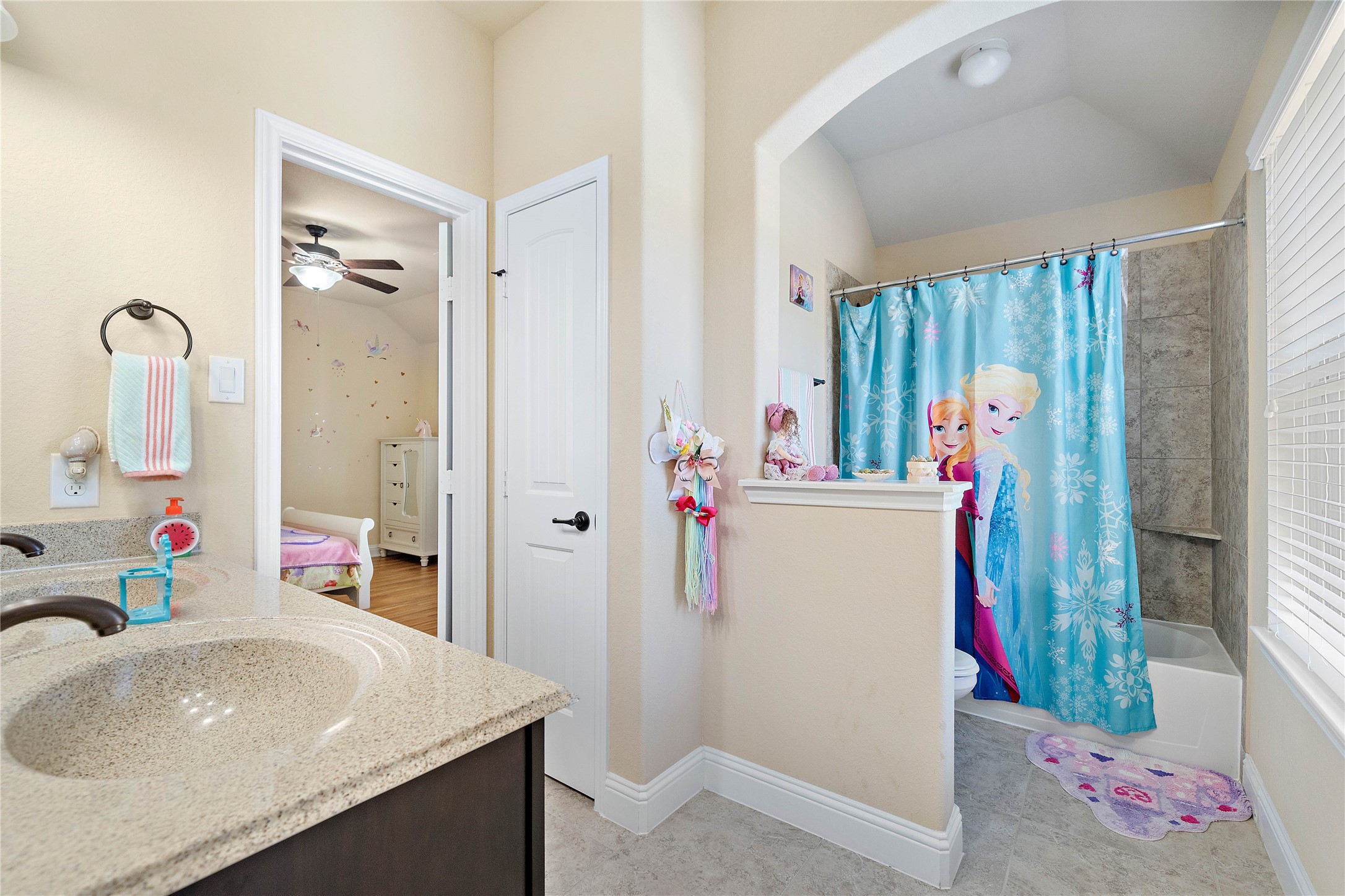 27903 Hunters Rock Ln Property Photo 15