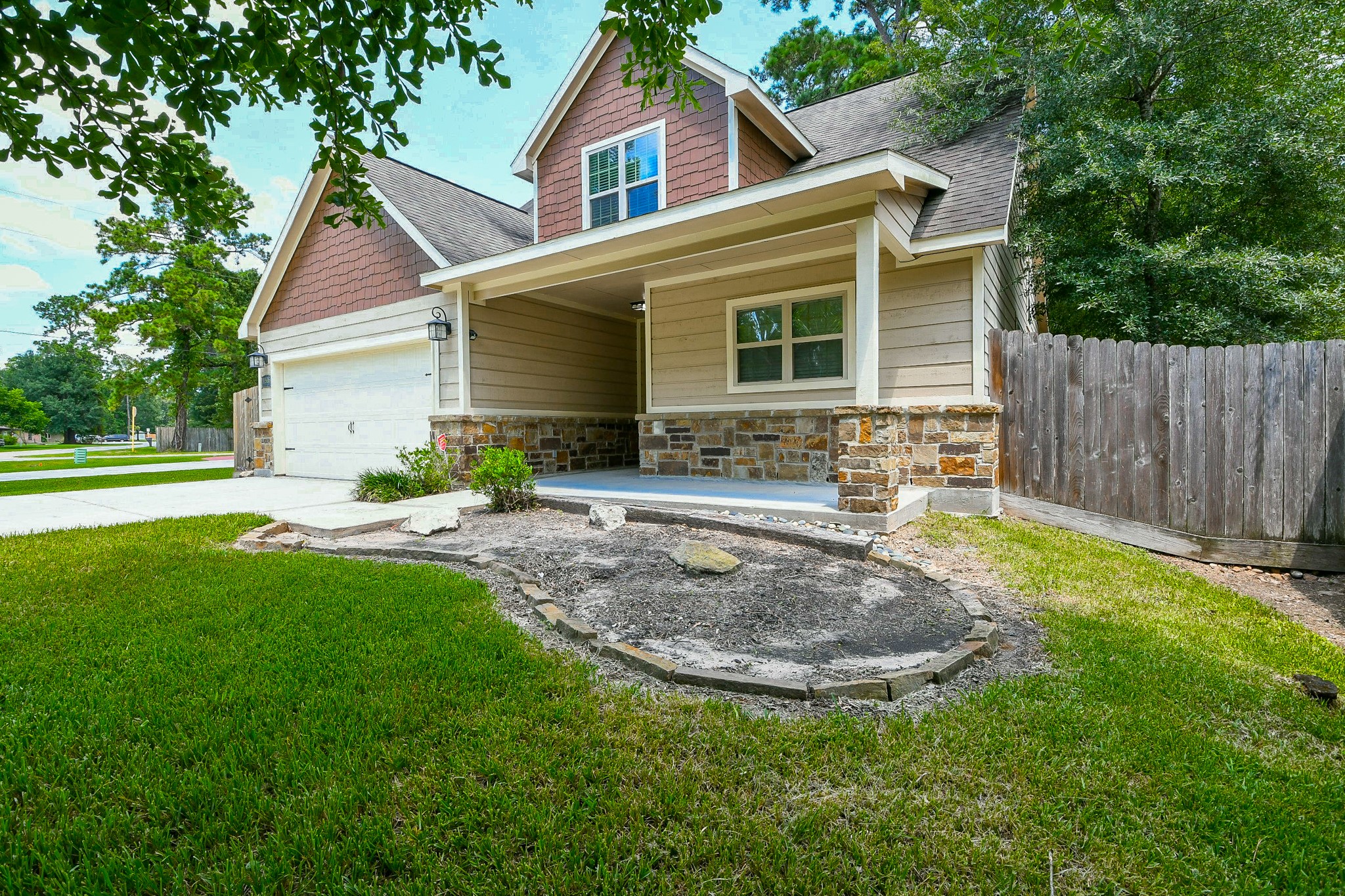 10506 Chateau Lane Property Photo 2