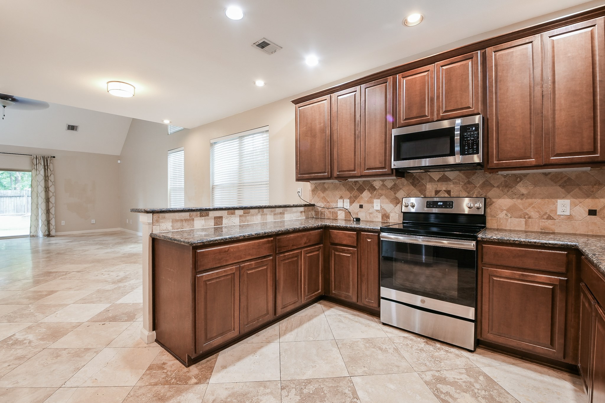 10506 Chateau Lane Property Photo 13