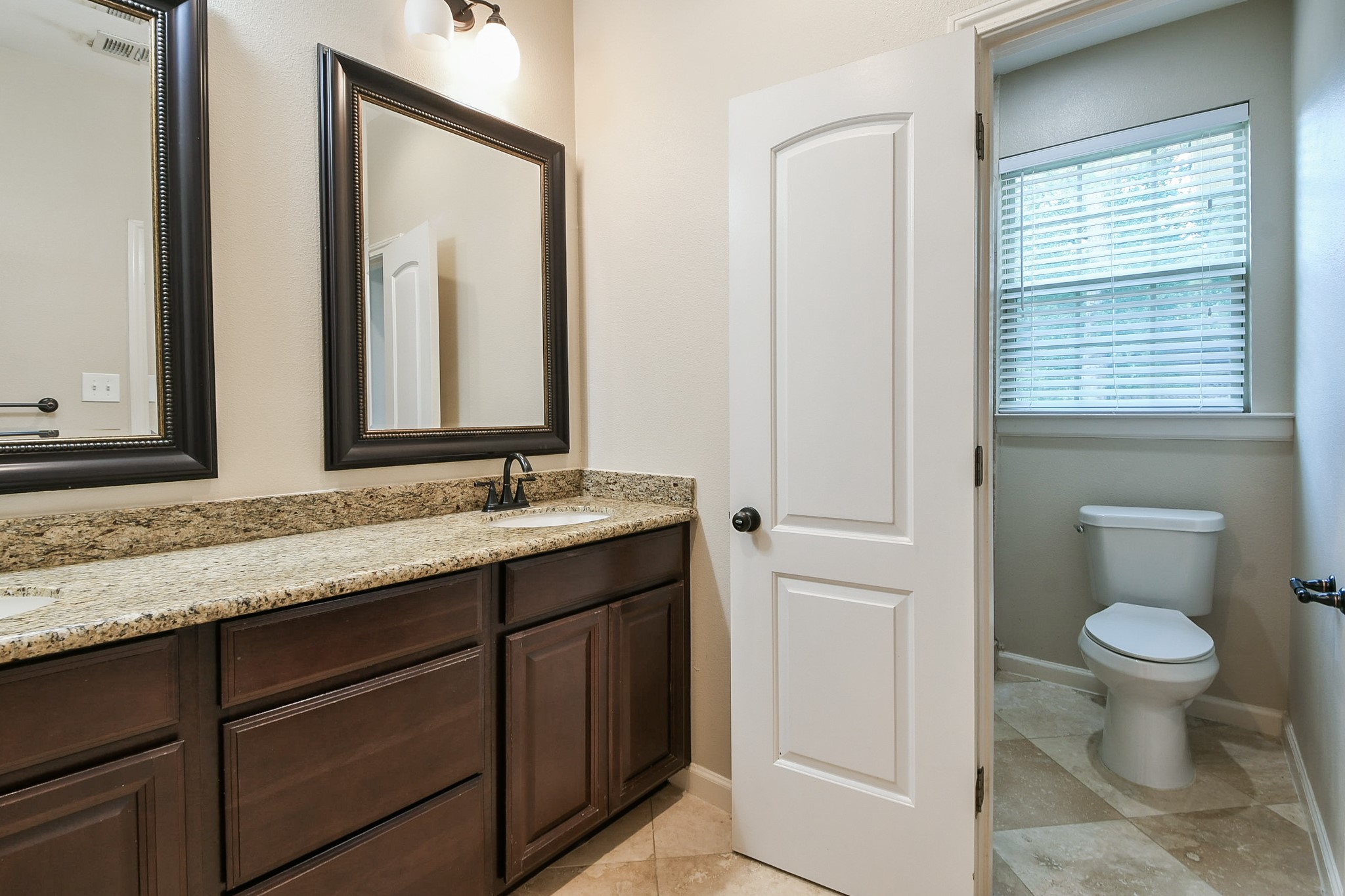 10506 Chateau Lane Property Photo 18