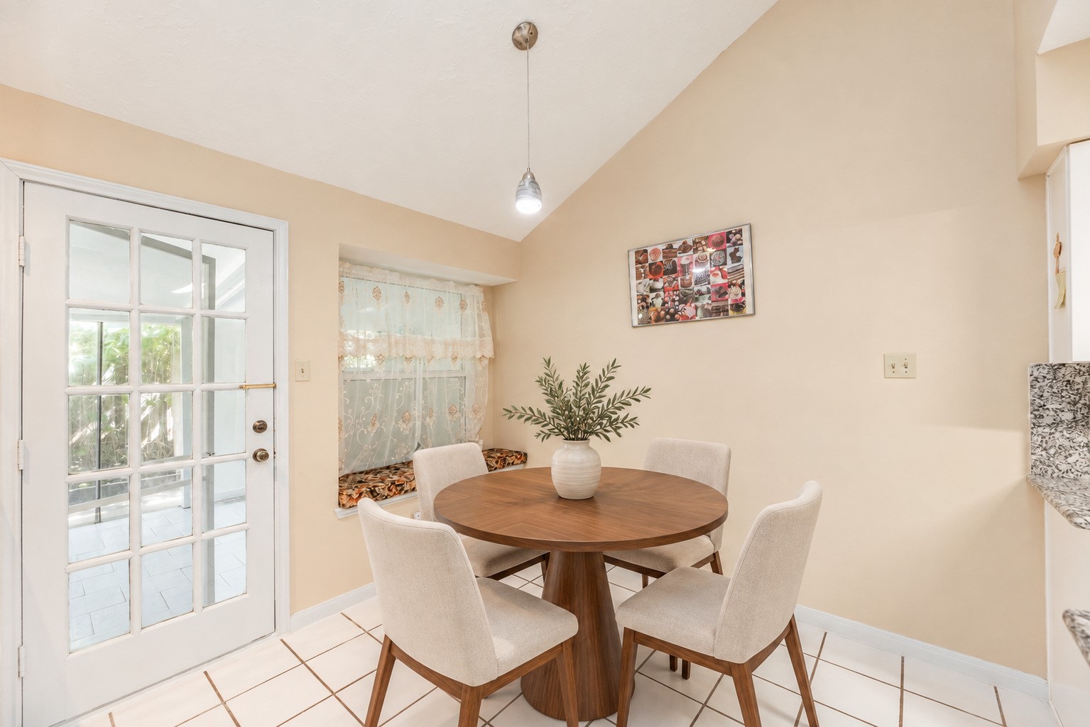 3822 Carya Circle Property Photo 13