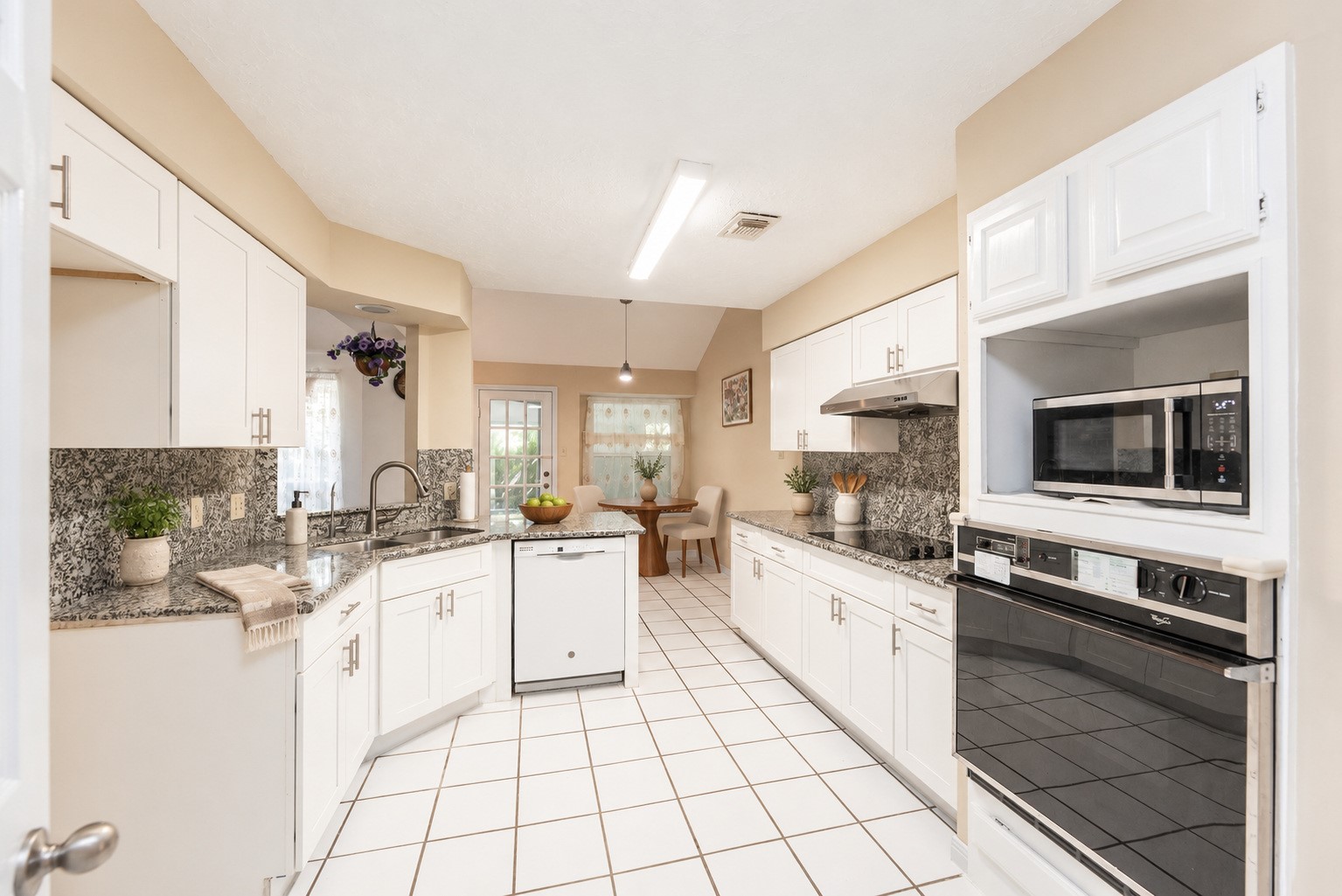 3822 Carya Circle Property Photo 17