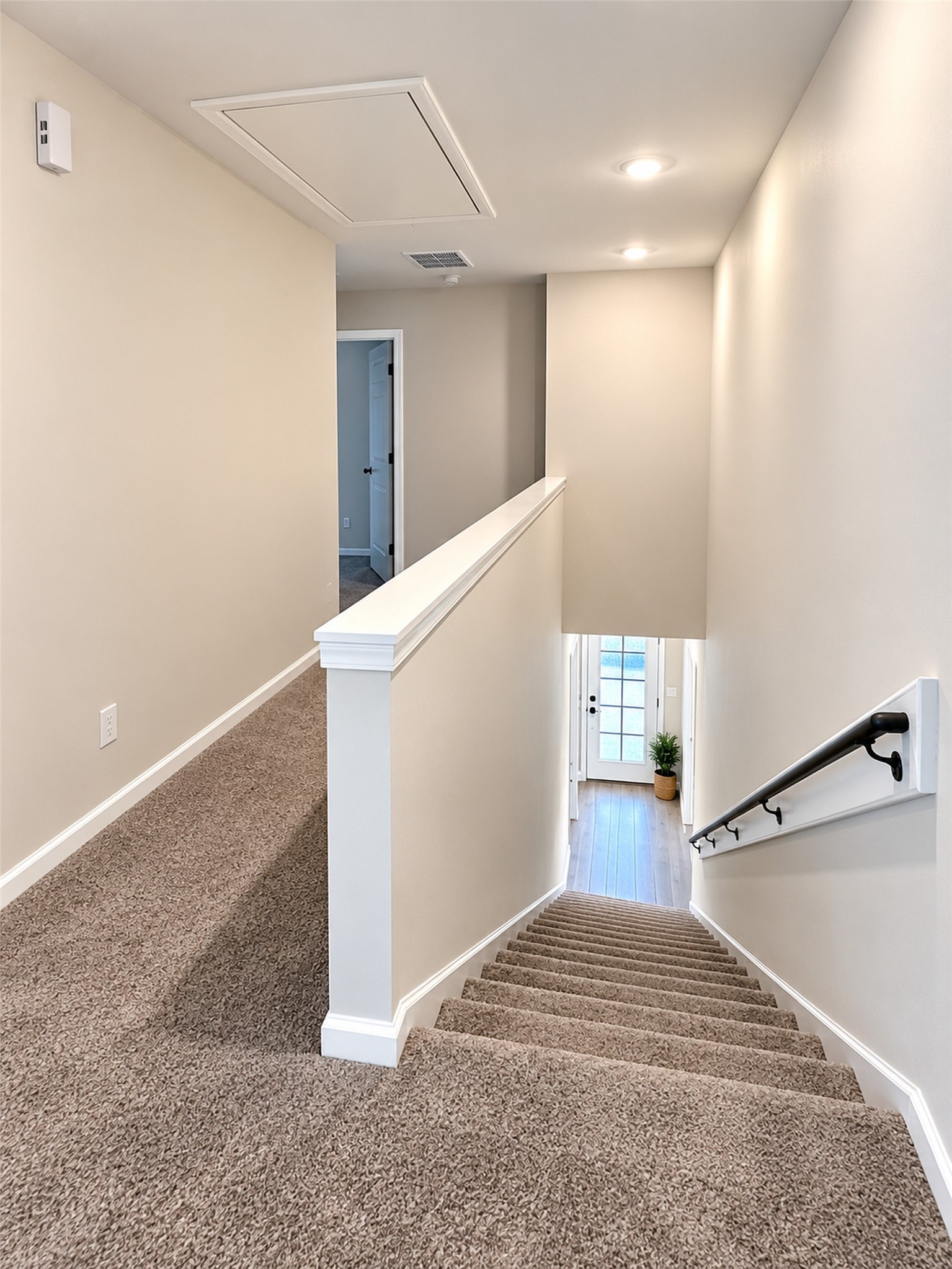 8828 Curry Road Property Photo 6