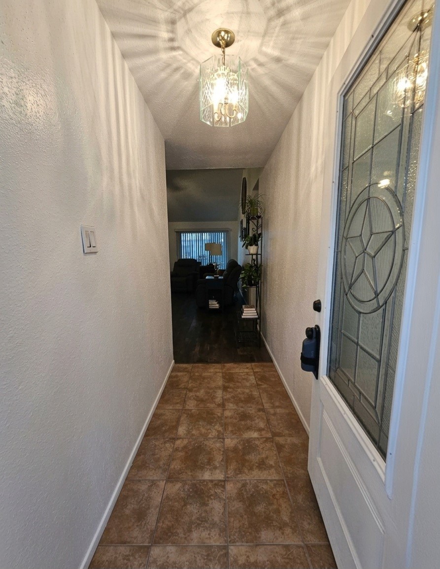 304 Cherry Court Property Photo 3