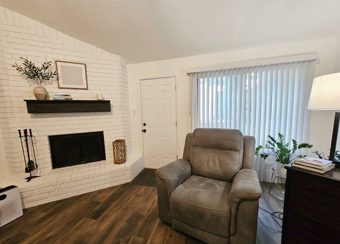 304 Cherry Court Property Photo 5