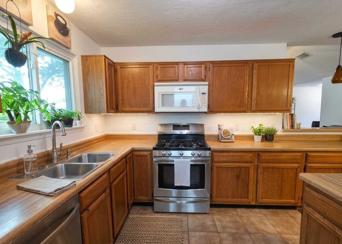 304 Cherry Court Property Photo 8