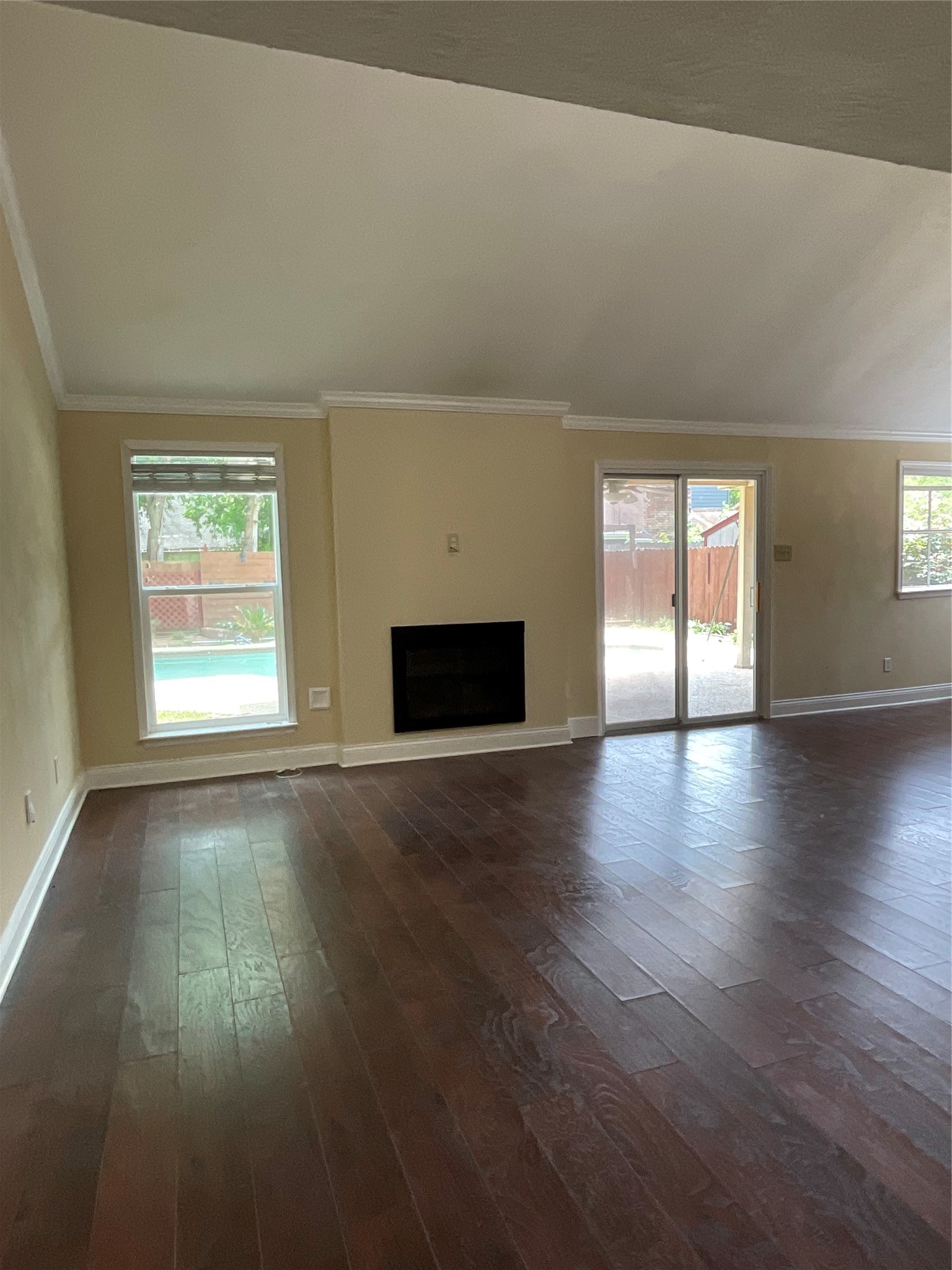 4006 Fitzwater Drive Property Photo 6