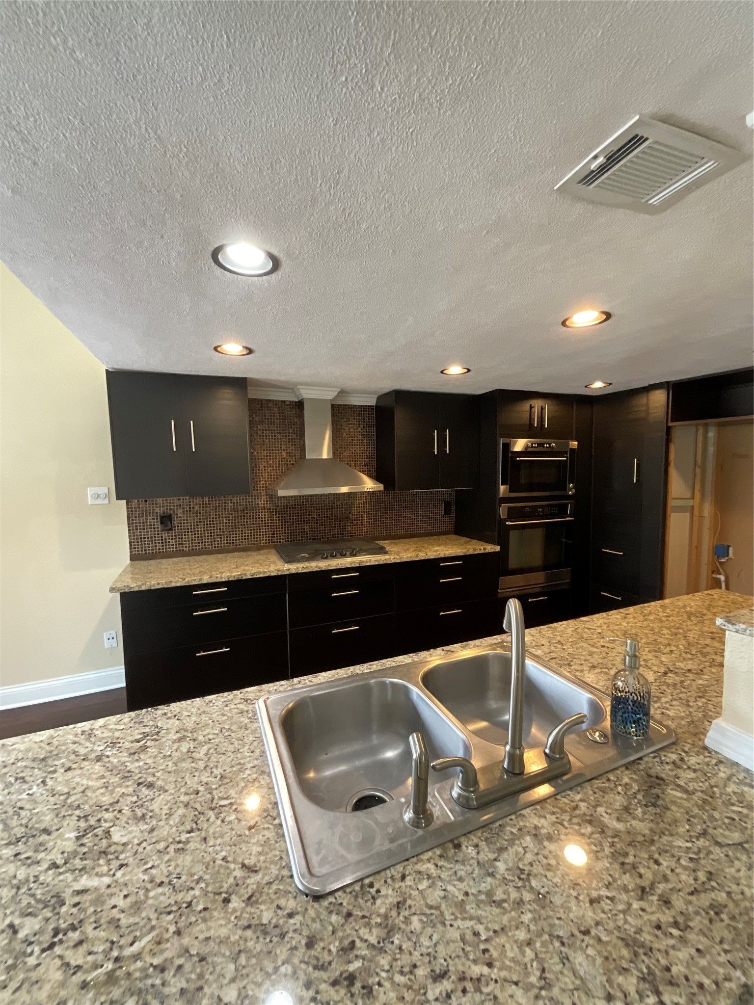 4006 Fitzwater Drive Property Photo 12