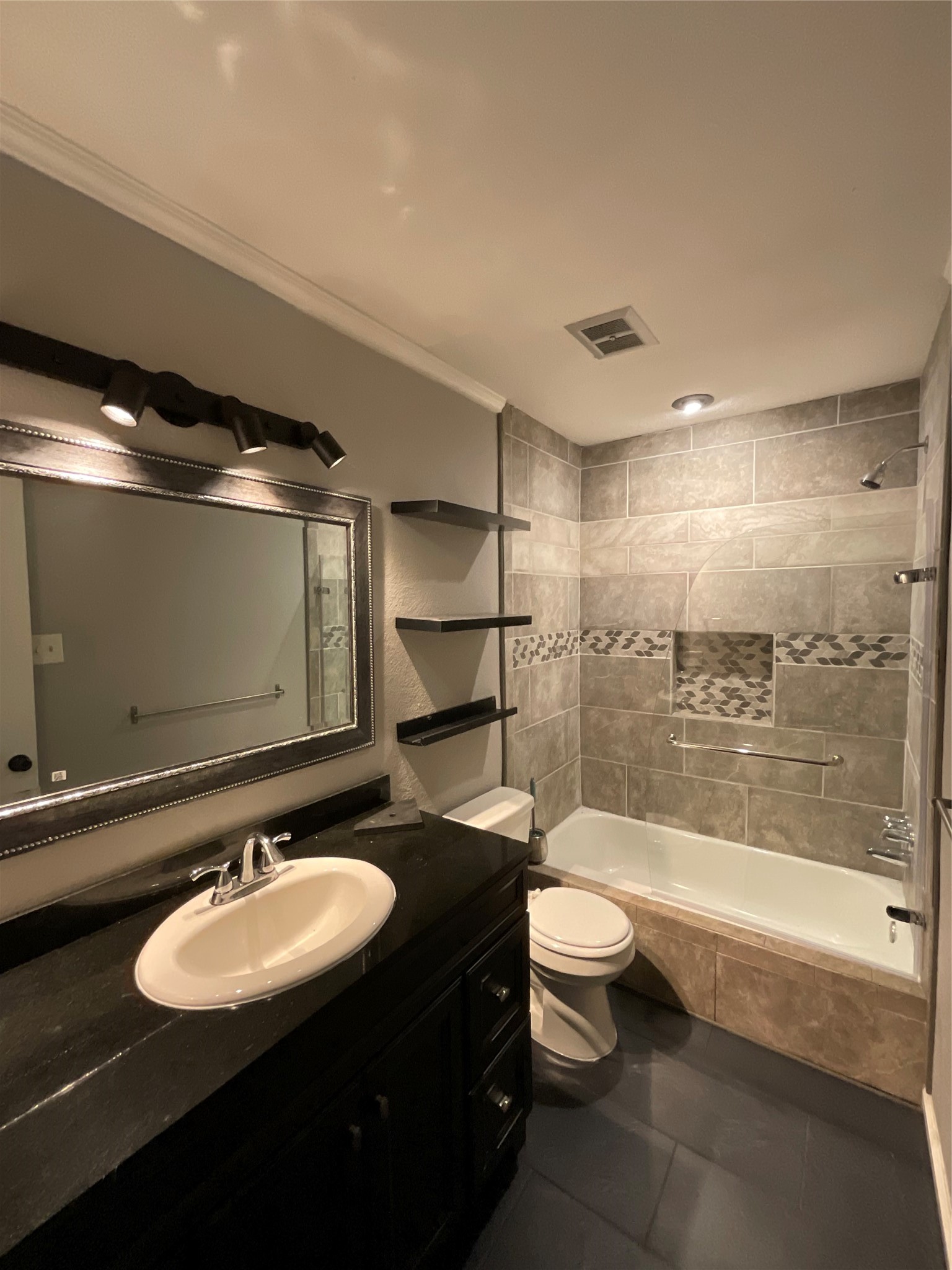 4006 Fitzwater Drive Property Photo 18