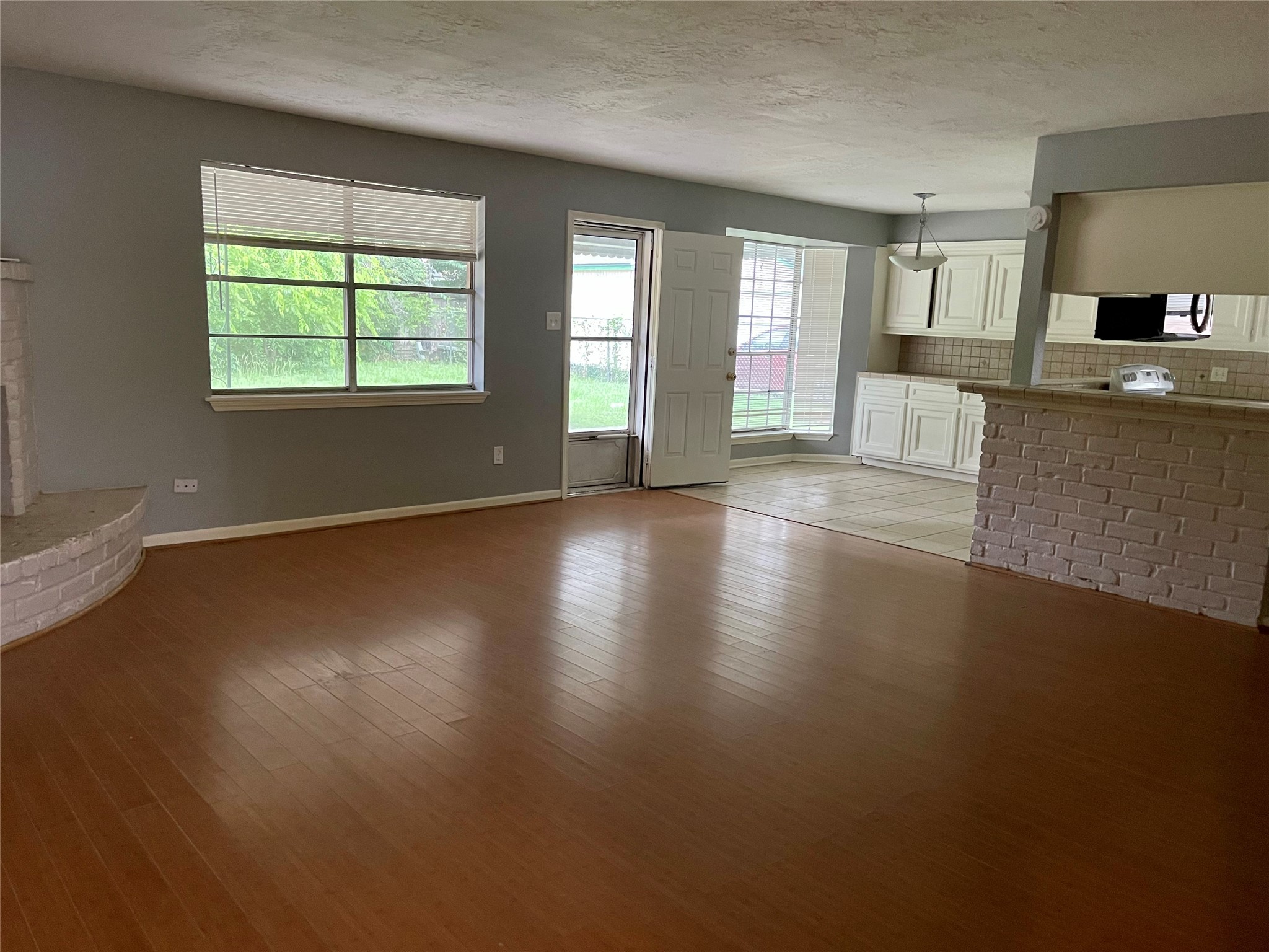 15803 Baytree Drive Property Photo 4