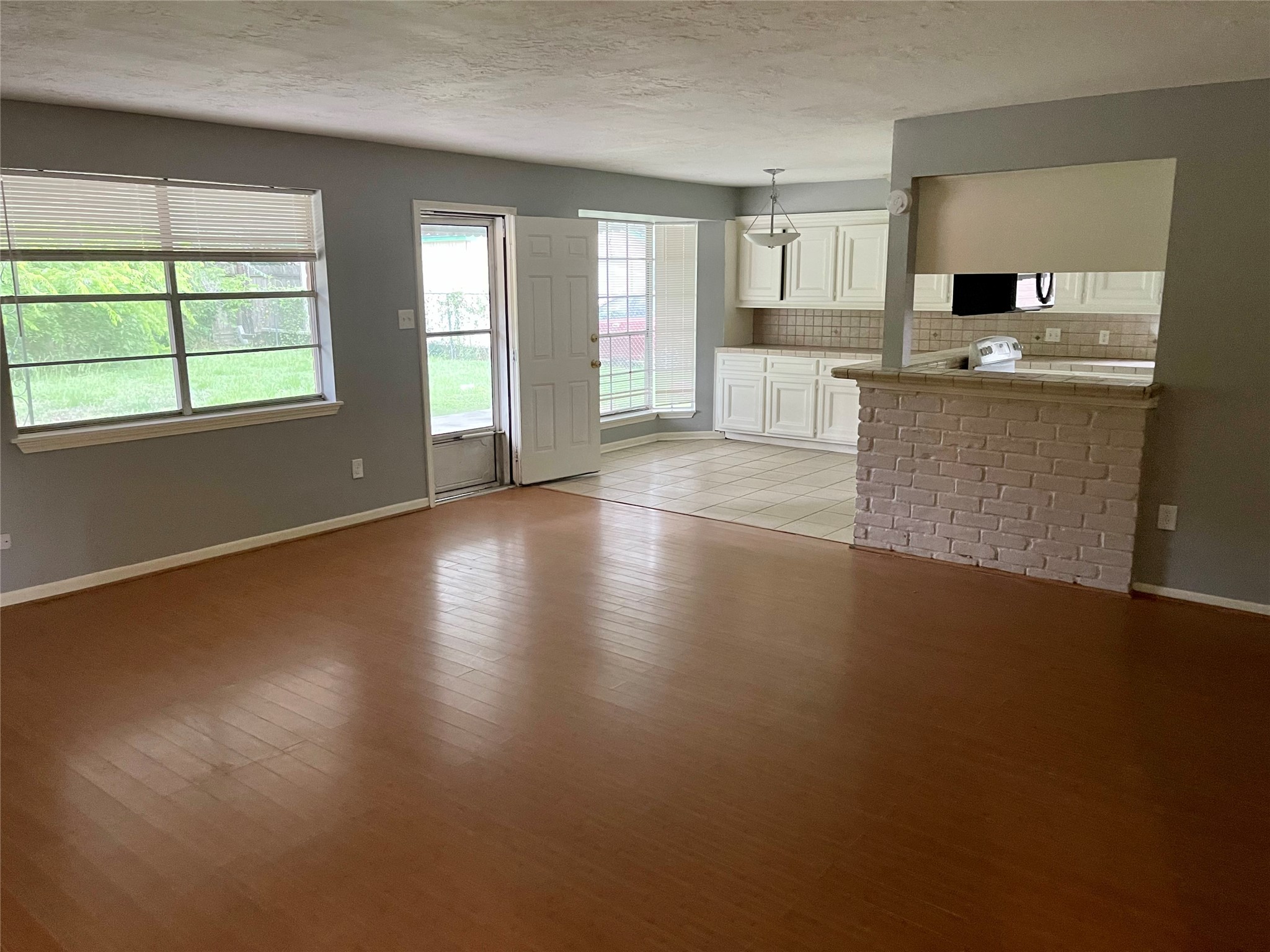 15803 Baytree Drive Property Photo 6