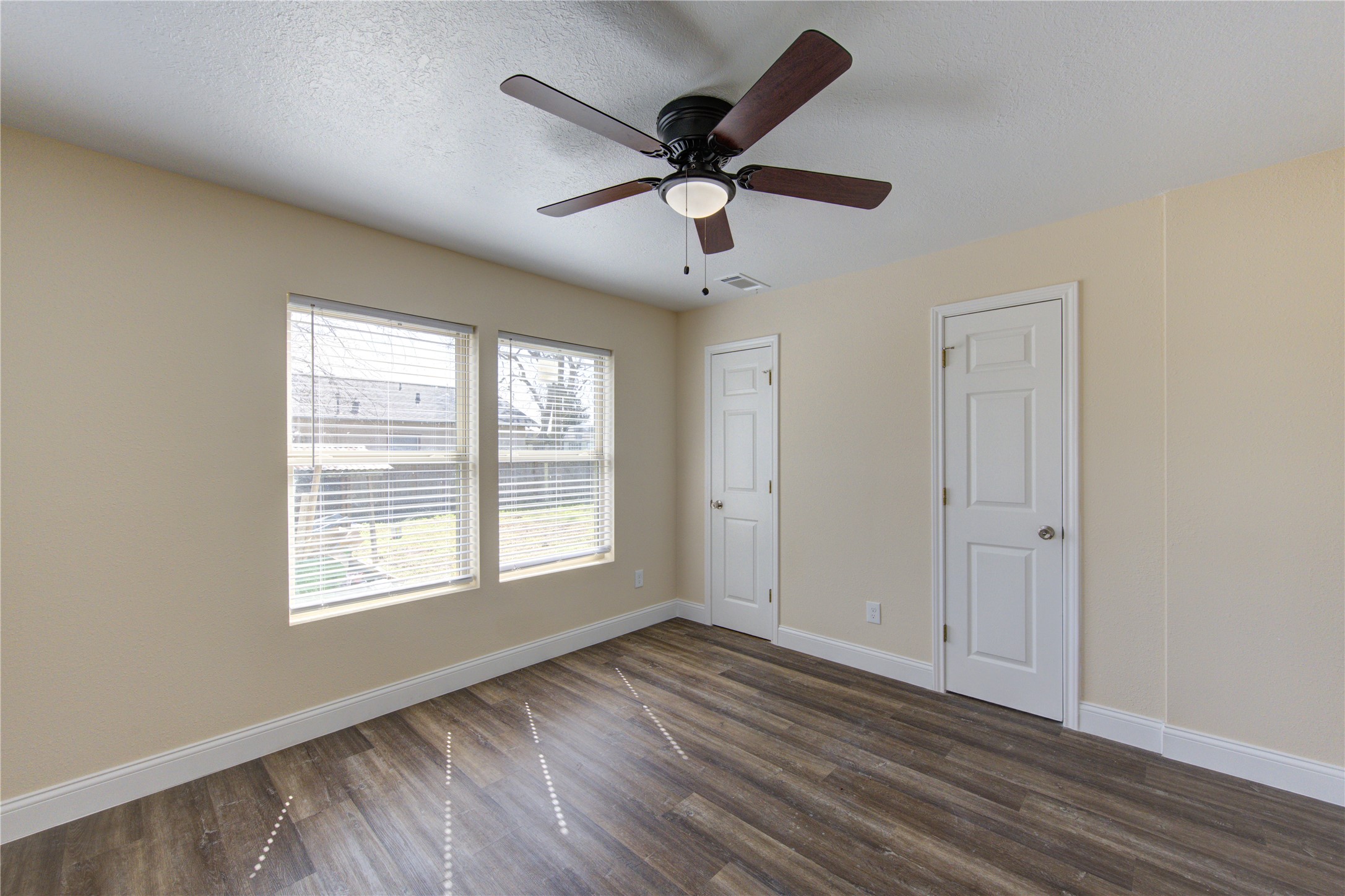 225 Pecan Street Property Photo 10
