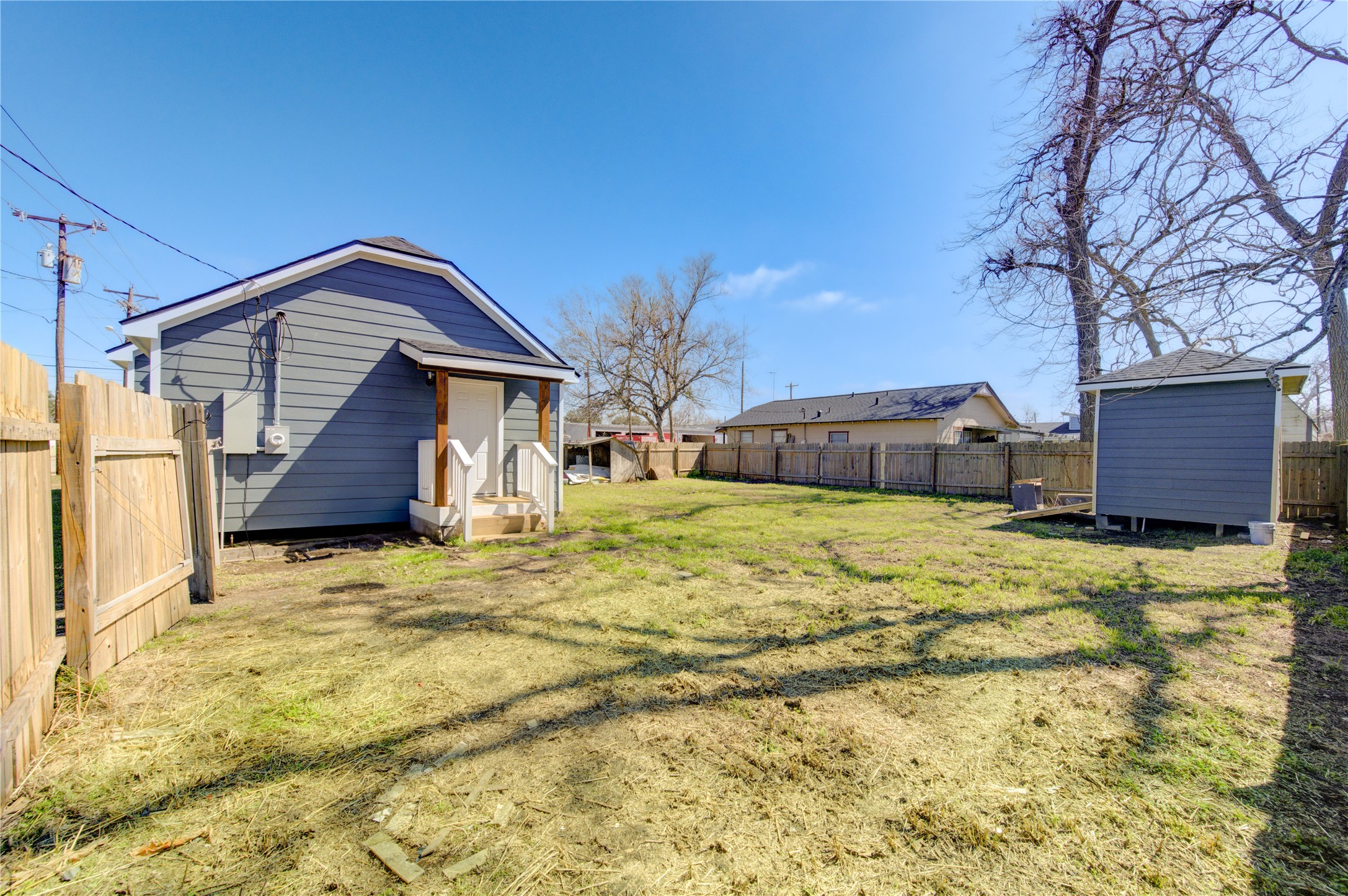225 Pecan Street Property Photo 14
