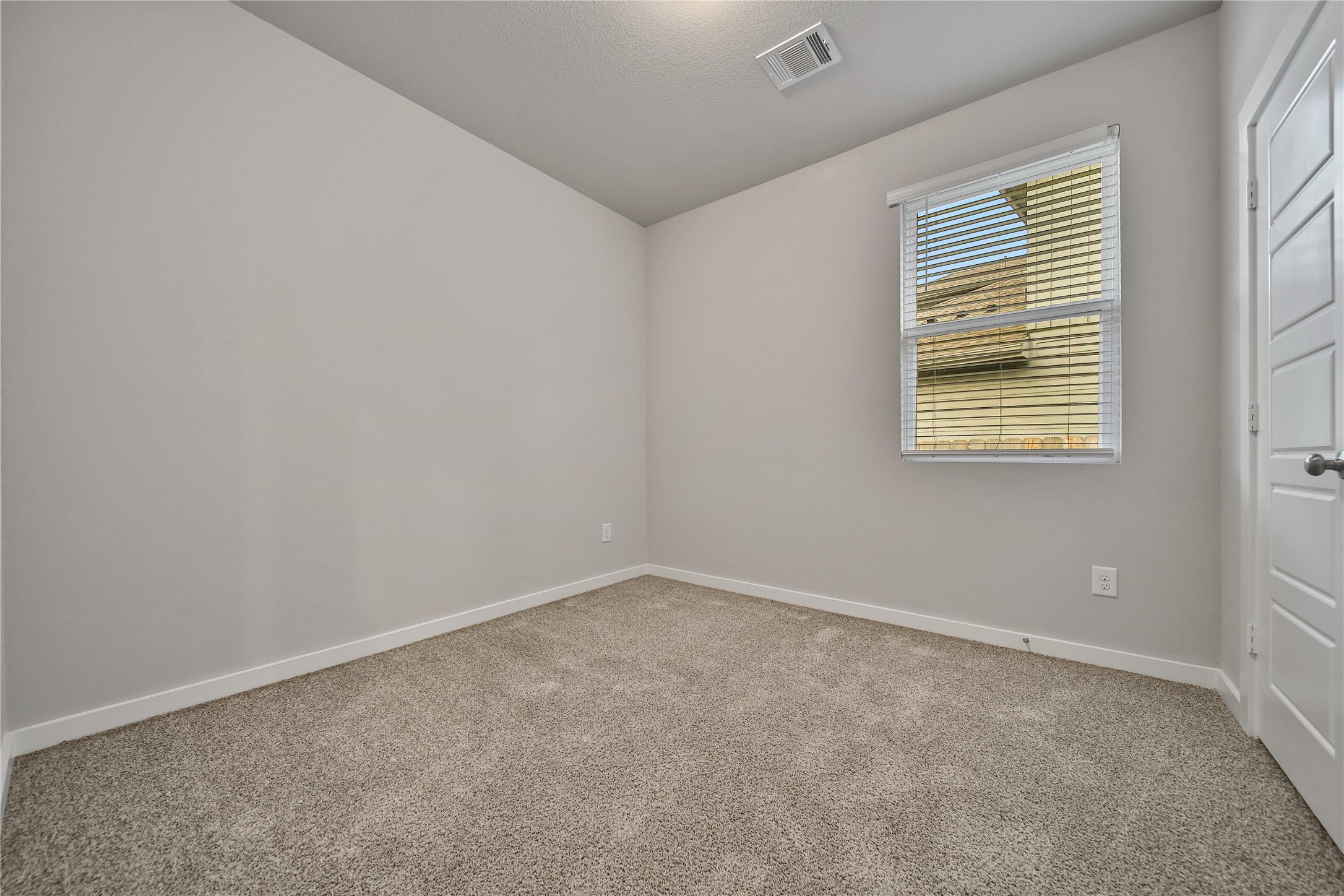 6609 Lahna Oak Drive Property Photo 24