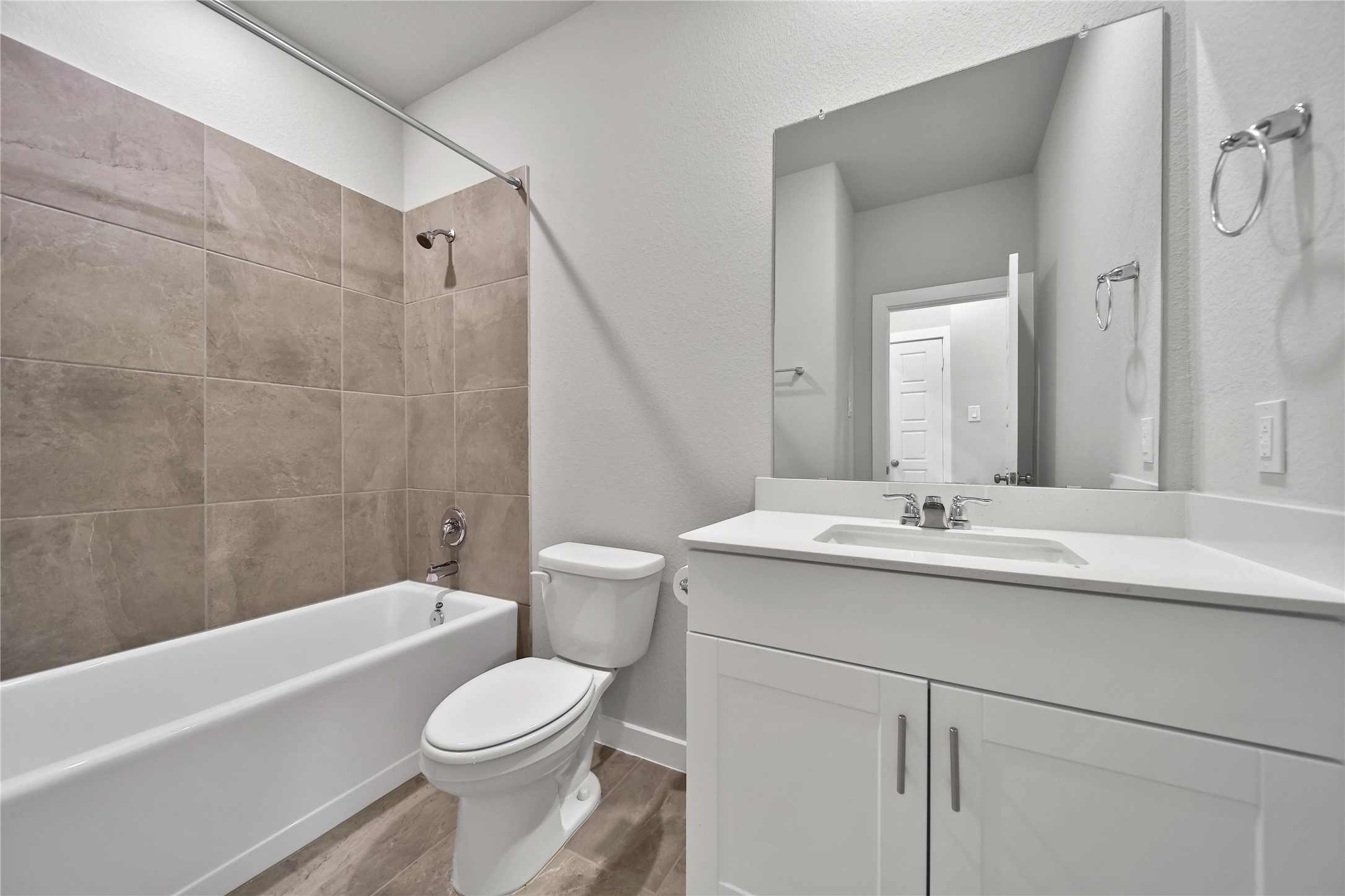 6609 Lahna Oak Drive Property Photo 26