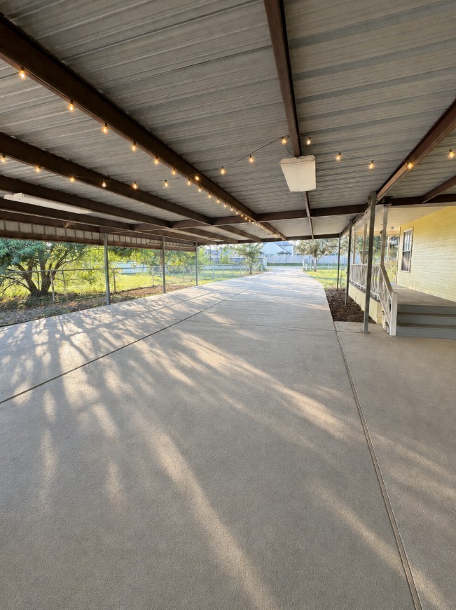 803 Hennesey Drive Property Photo 8