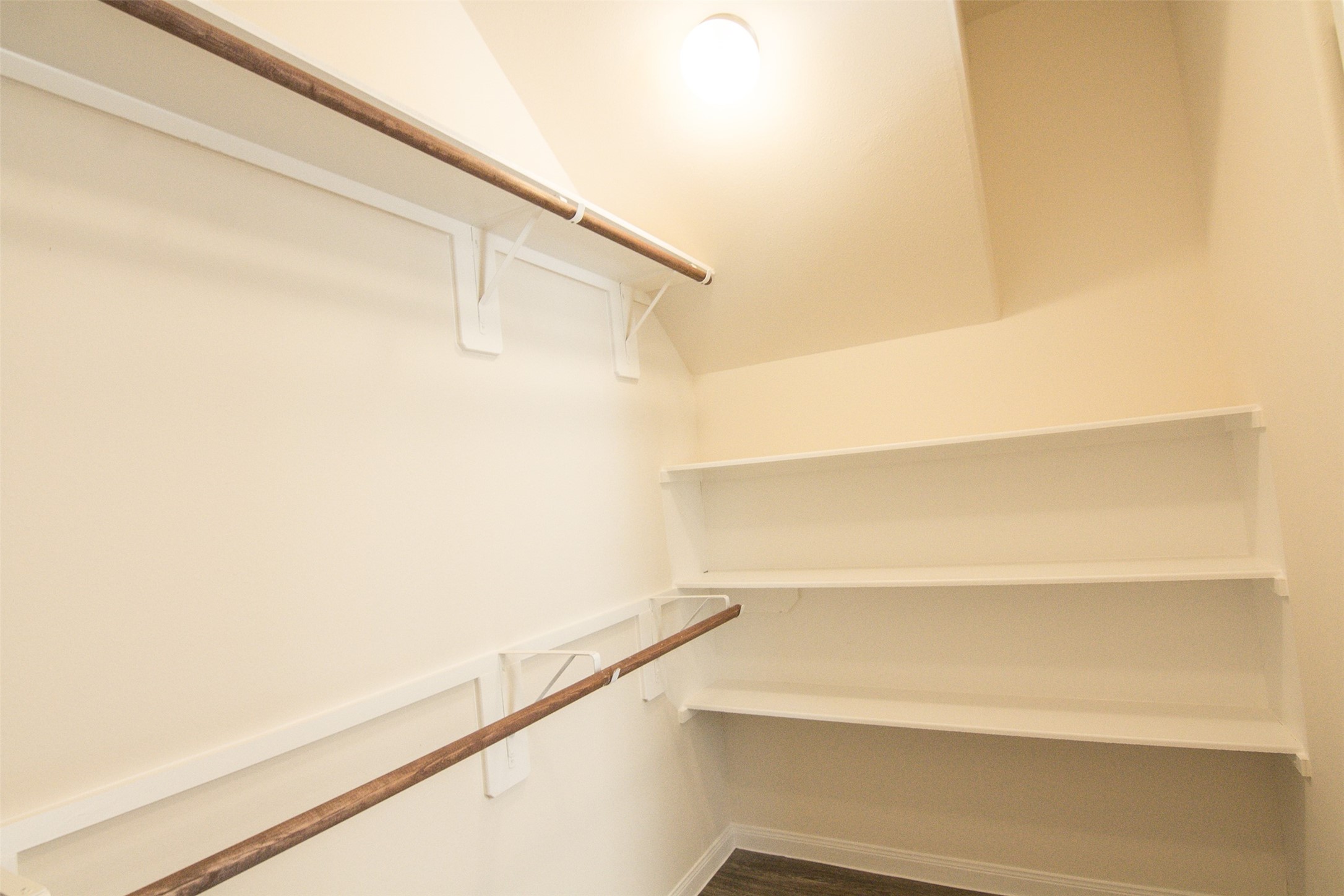 3783 Lake Bend Shore Drive Property Photo 10