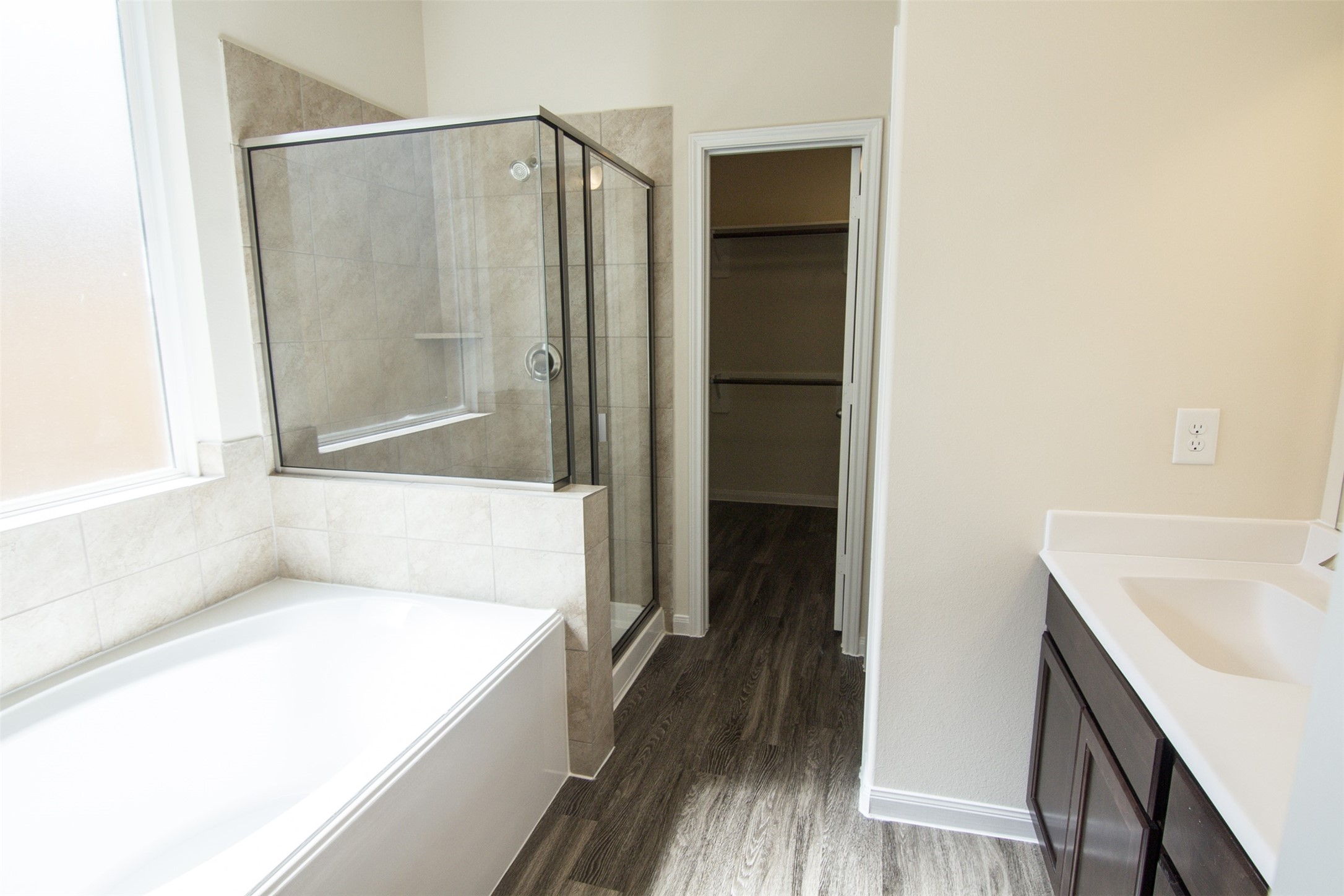 3783 Lake Bend Shore Drive Property Photo 11