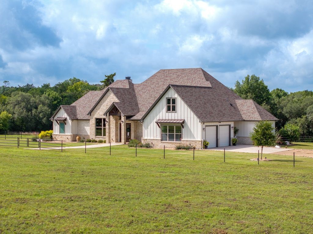 7650 Rolling Creek Road Property Photo 1