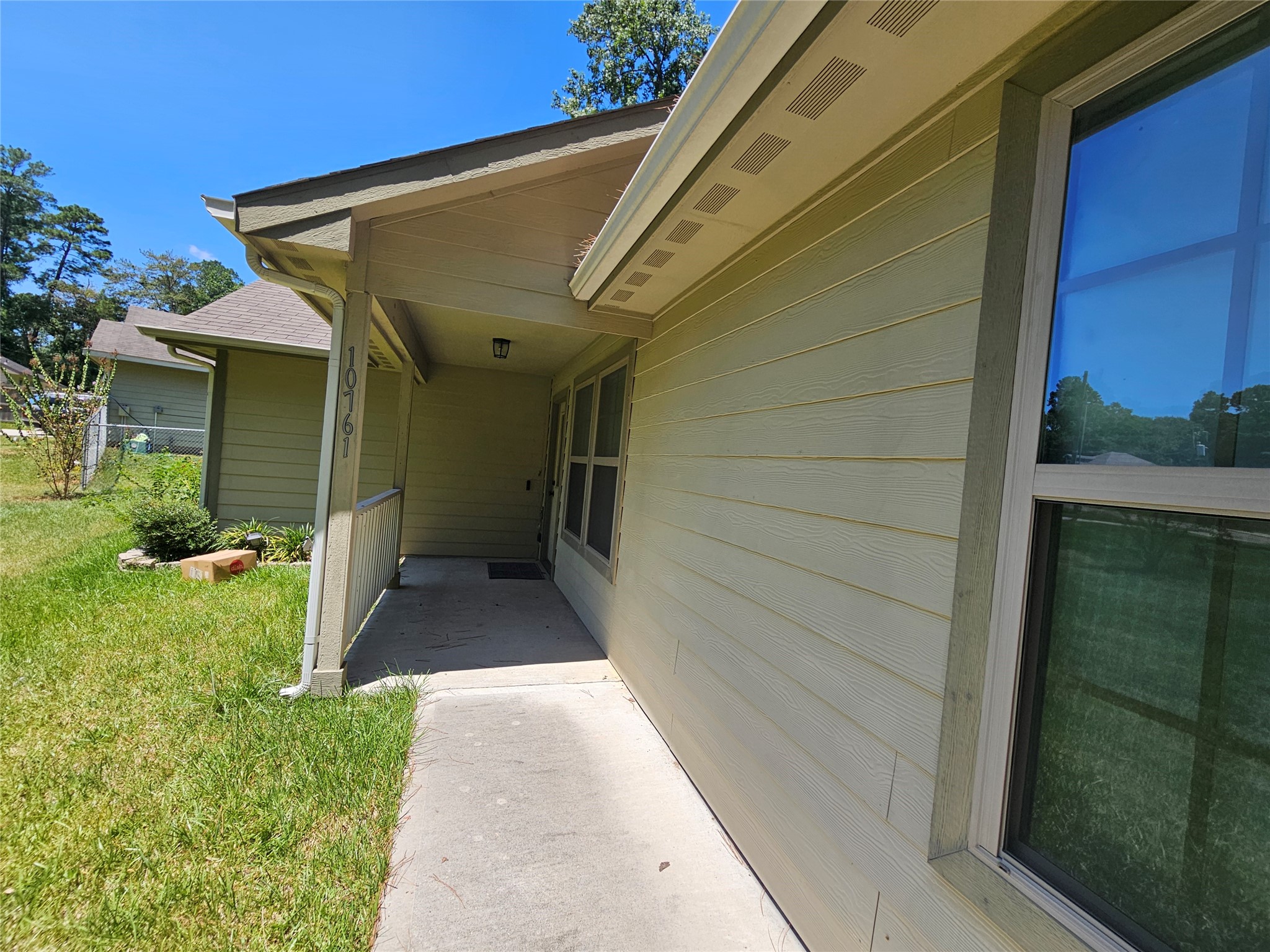 10761 Royal Terrell Drive Property Photo 3