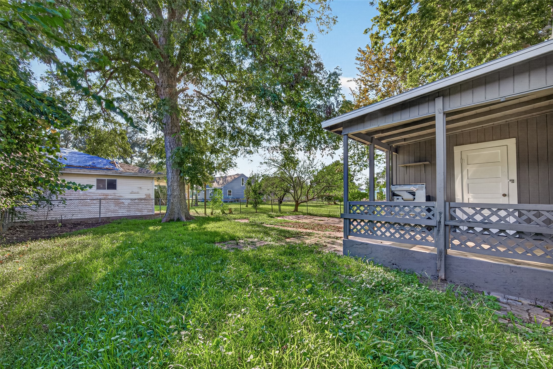 503 N Orange Street Property Photo 15