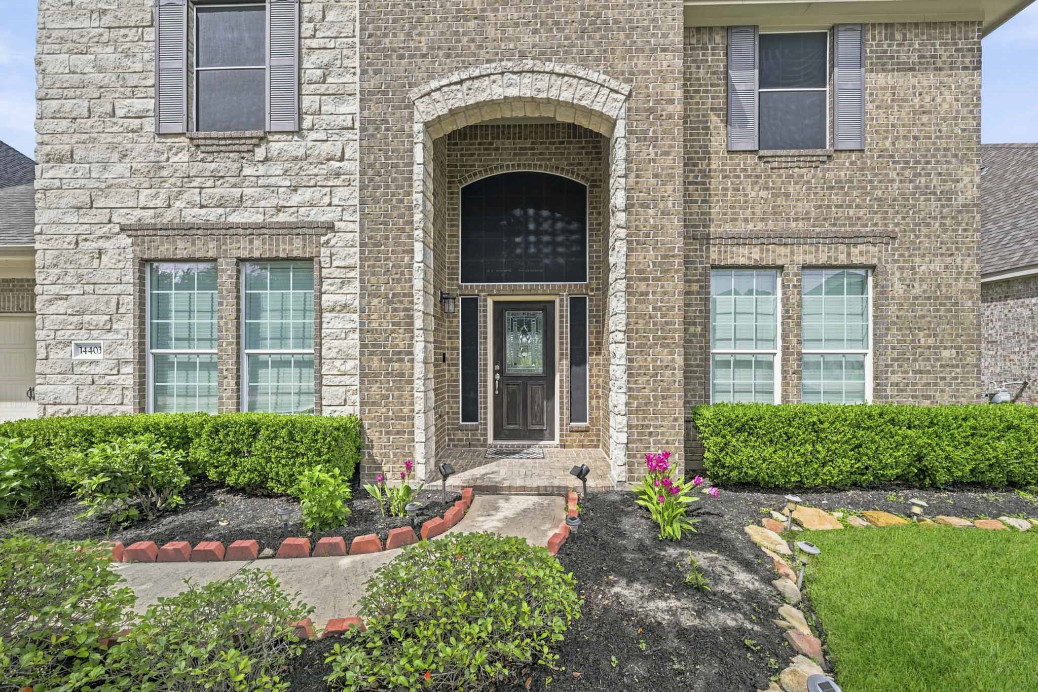 14403 Lakepointe Bend Lane Property Photo 4