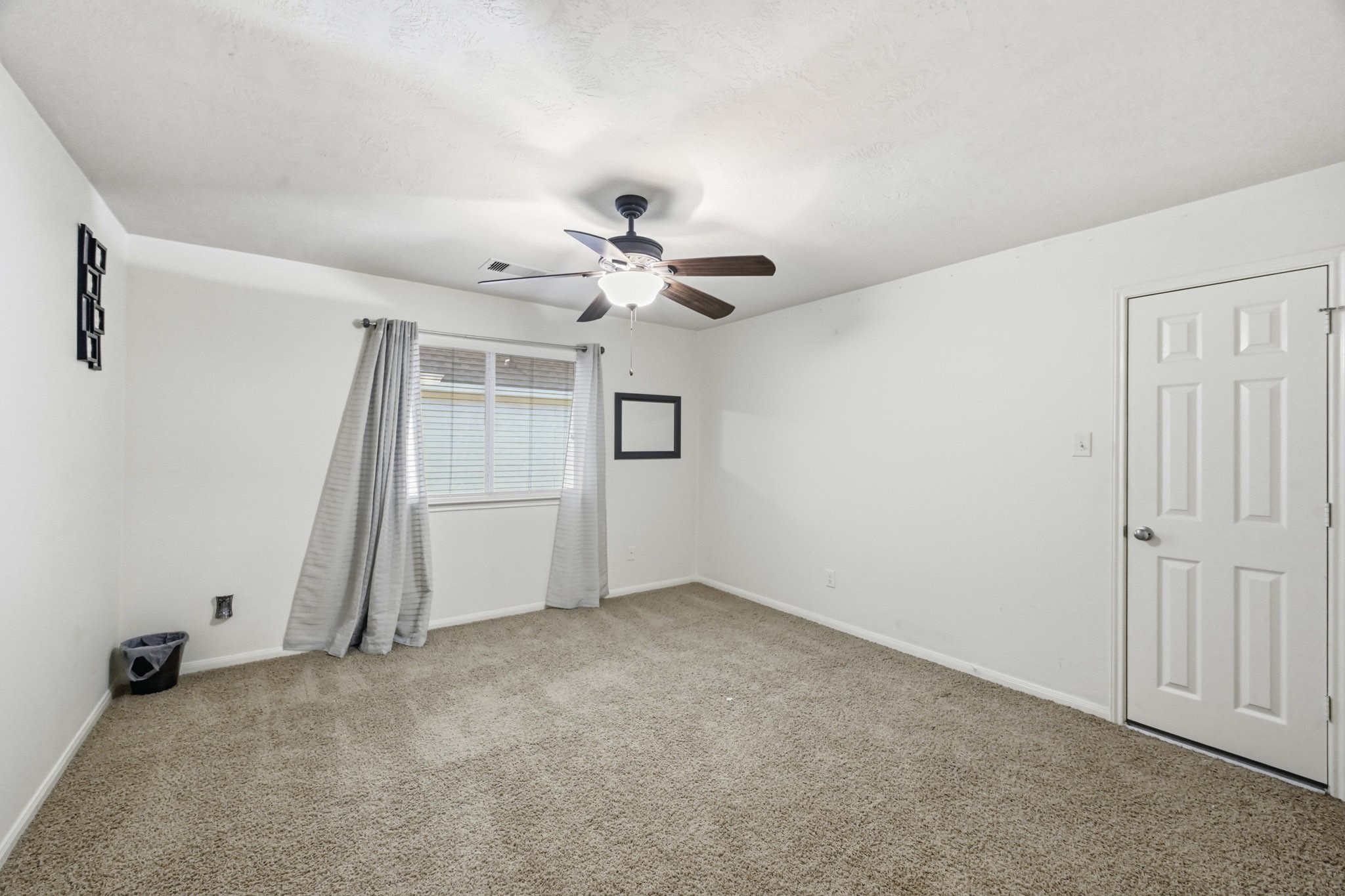 14403 Lakepointe Bend Lane Property Photo 32