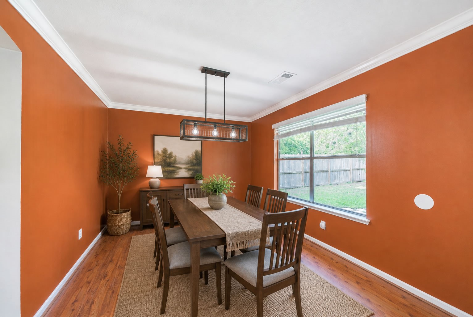 16019 Hilton Head Lane Property Photo 4