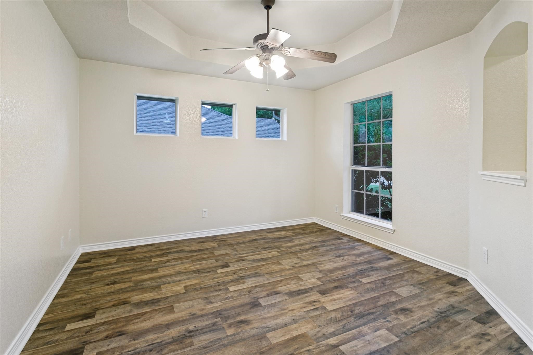 908 Dogwood Drive Property Photo 8