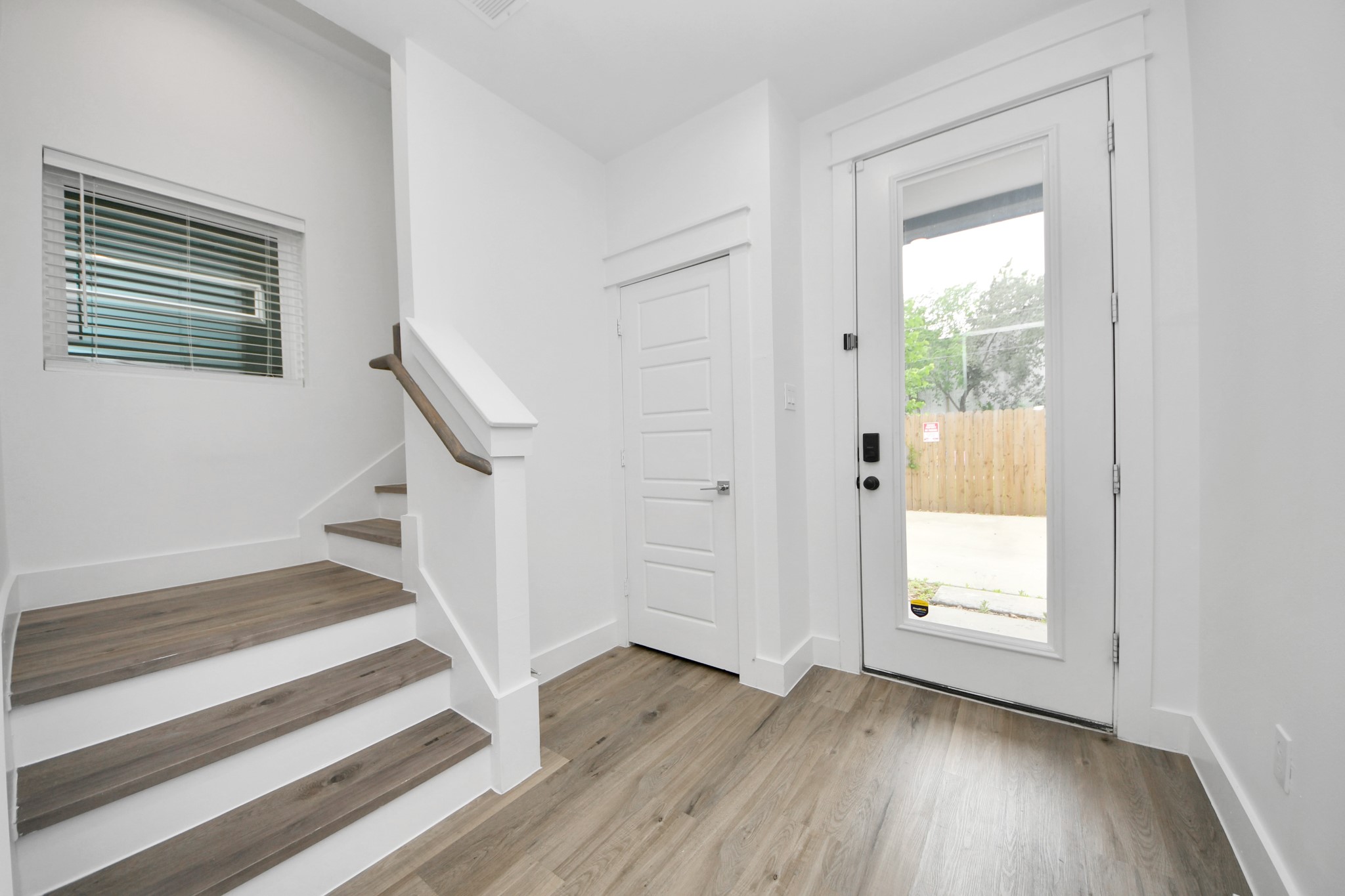 4608 Coke Street Property Photo 8
