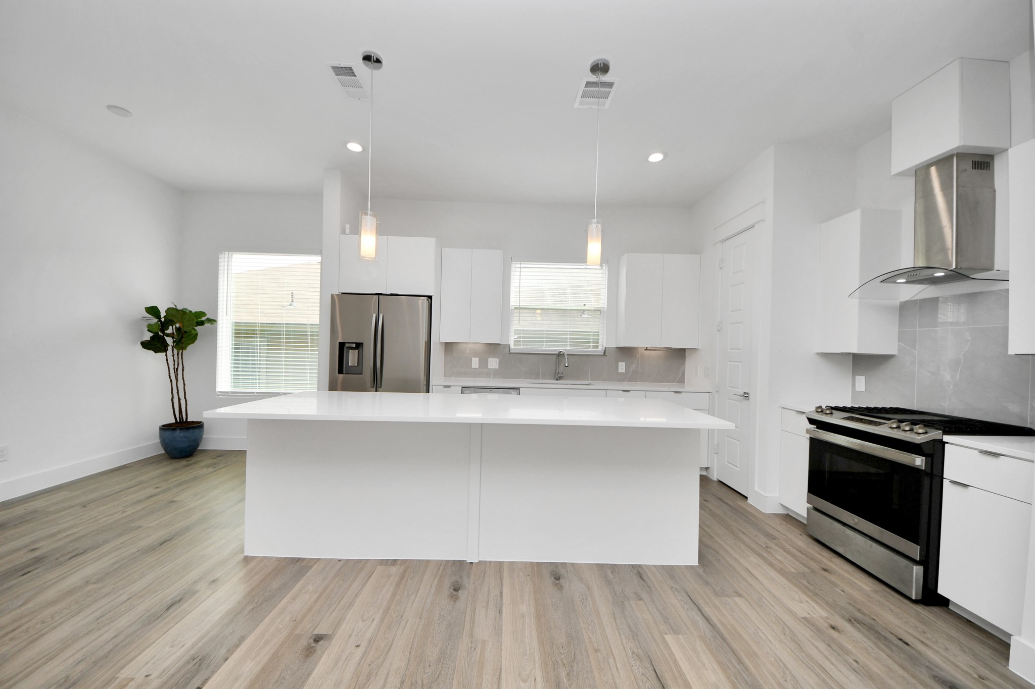 4608 Coke Street Property Photo 9