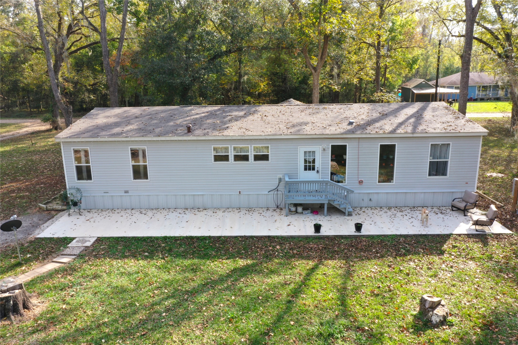 223 County Road 2167b Property Photo 1
