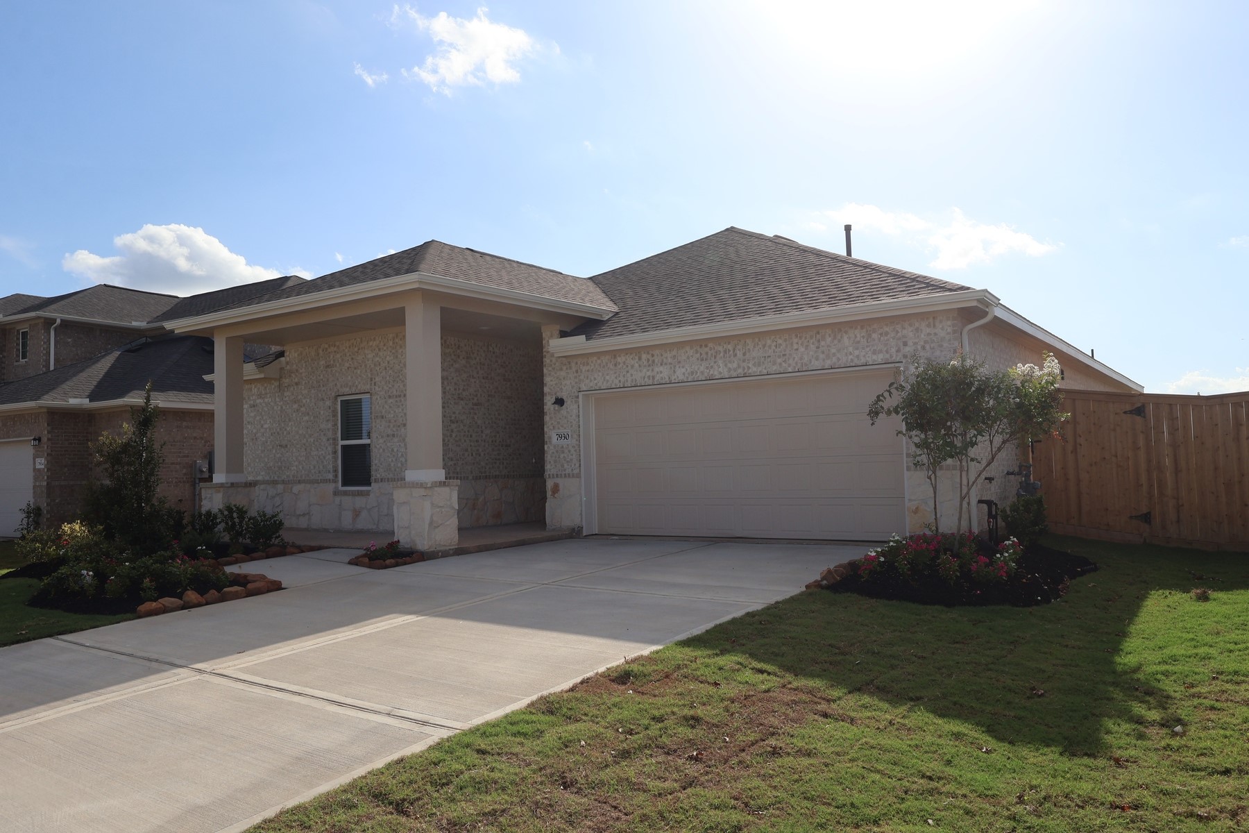 7930 Jade Crest Drive Property Photo 2