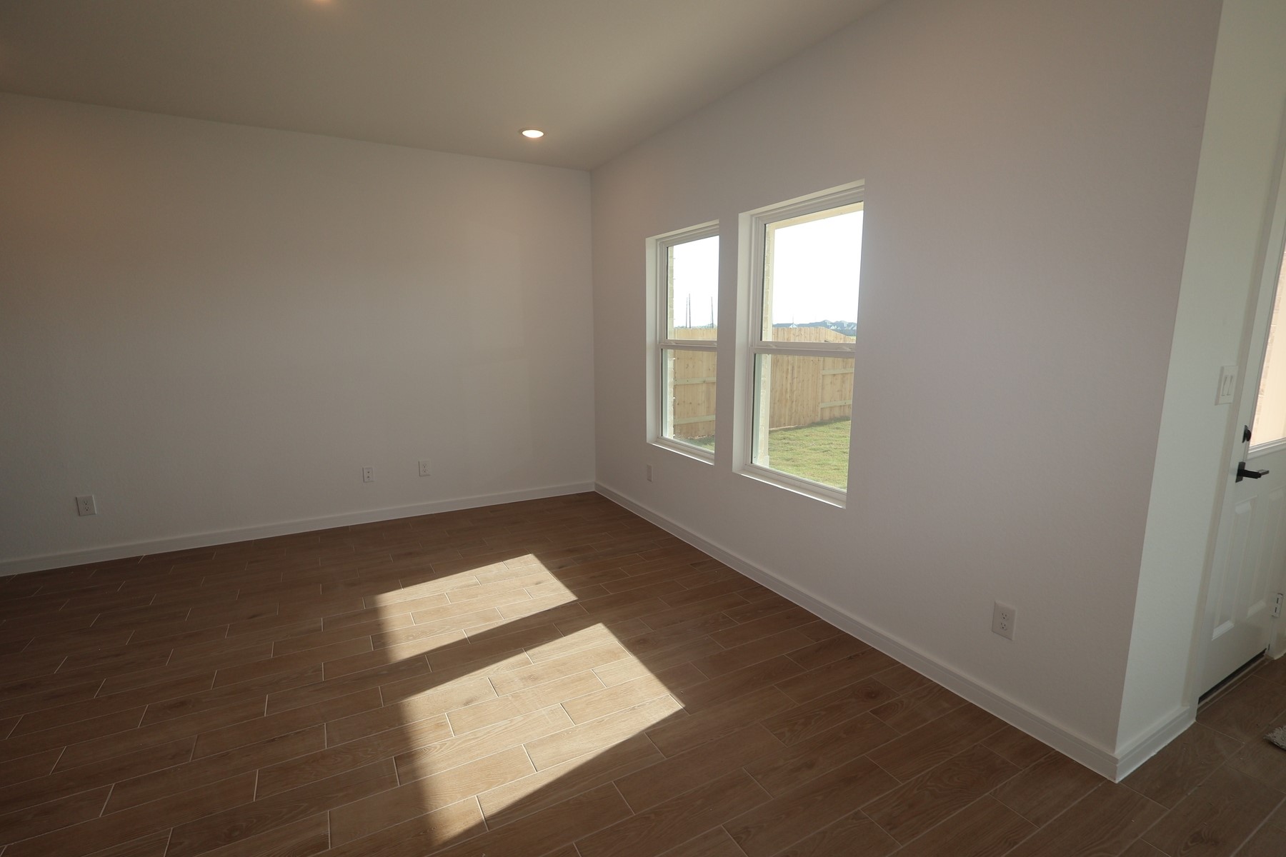 7930 Jade Crest Drive Property Photo 4