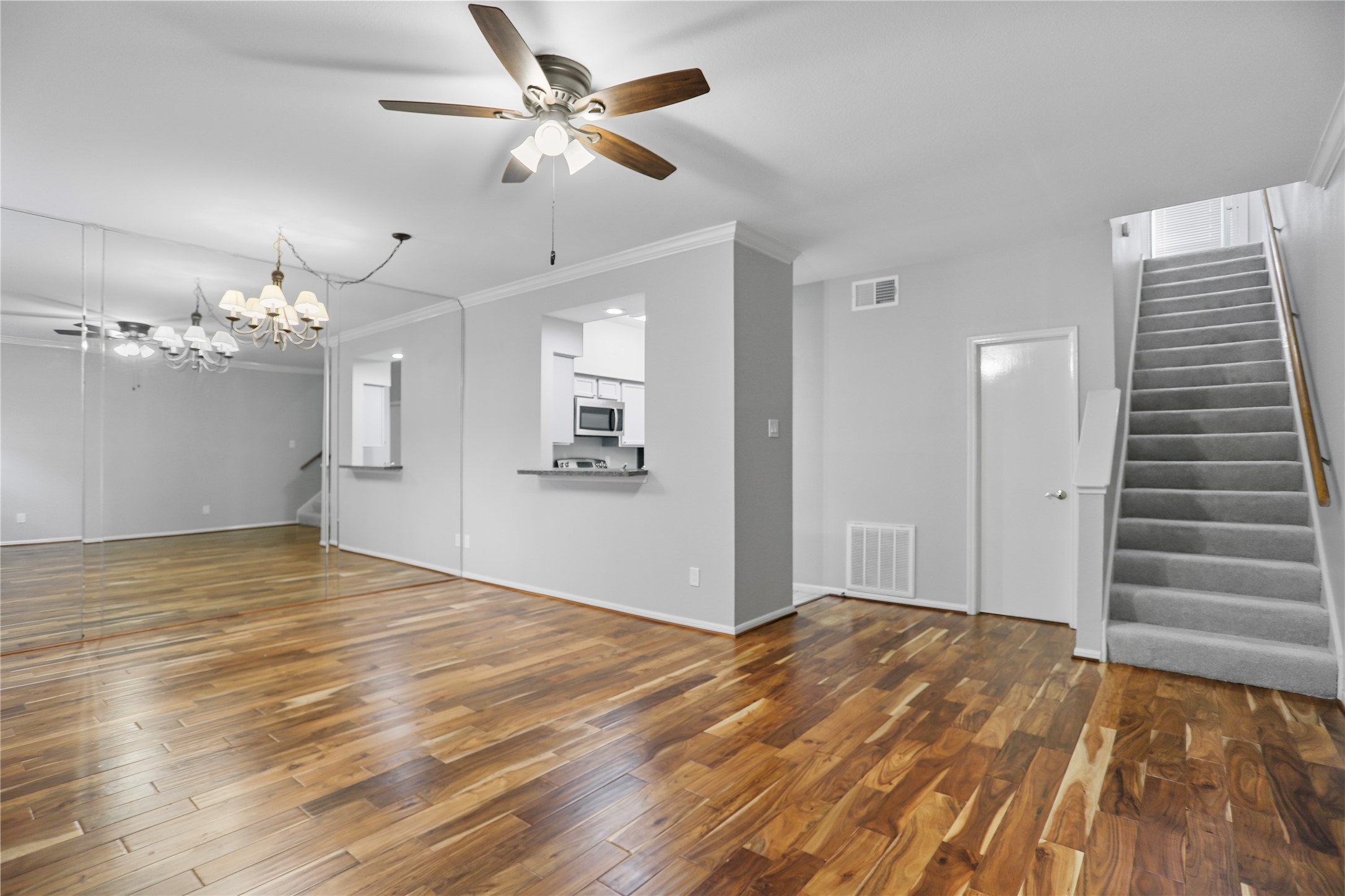 3800 Tanglewilde Street 607 Property Photo 4