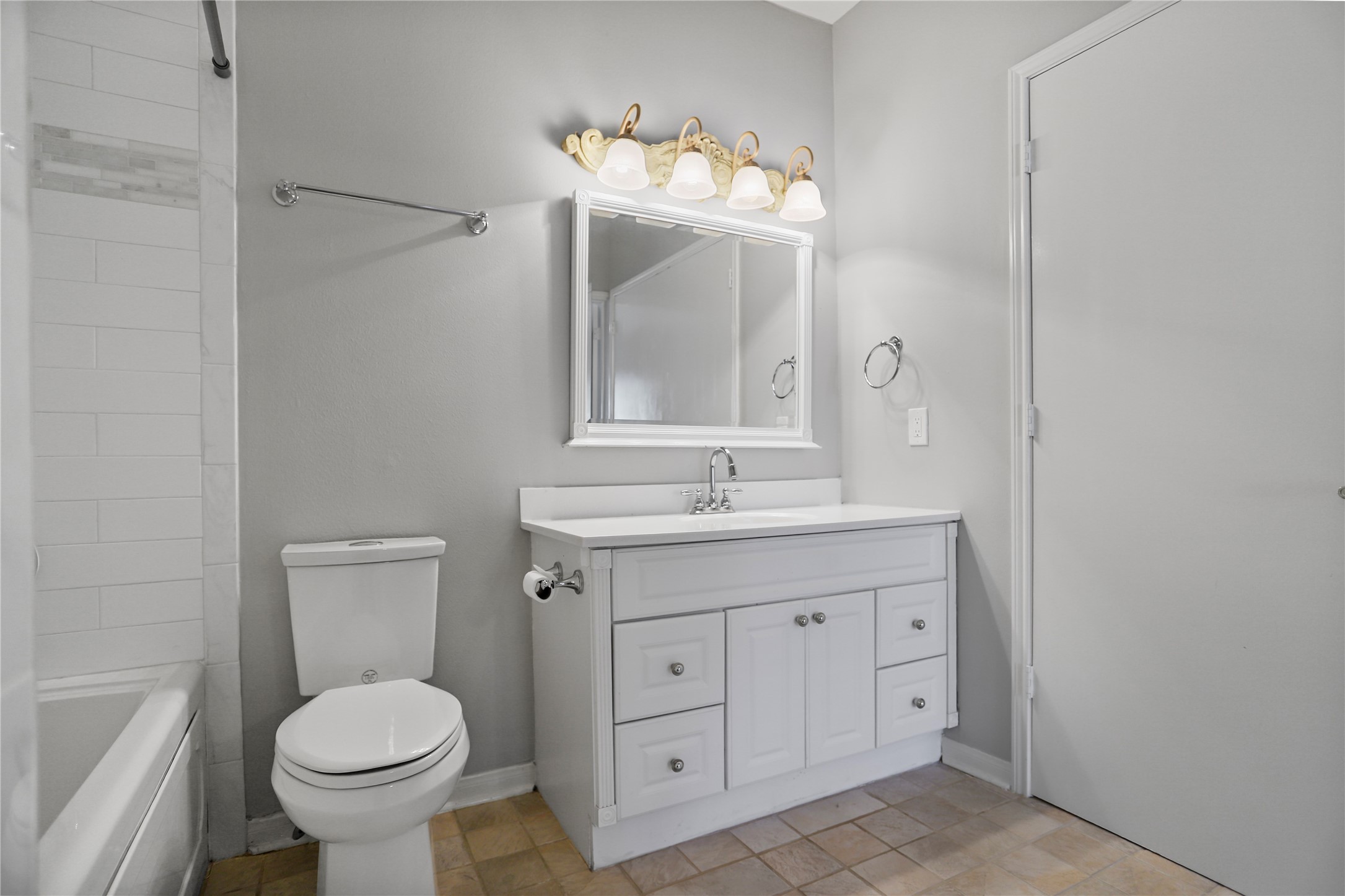 3800 Tanglewilde Street 607 Property Photo 21
