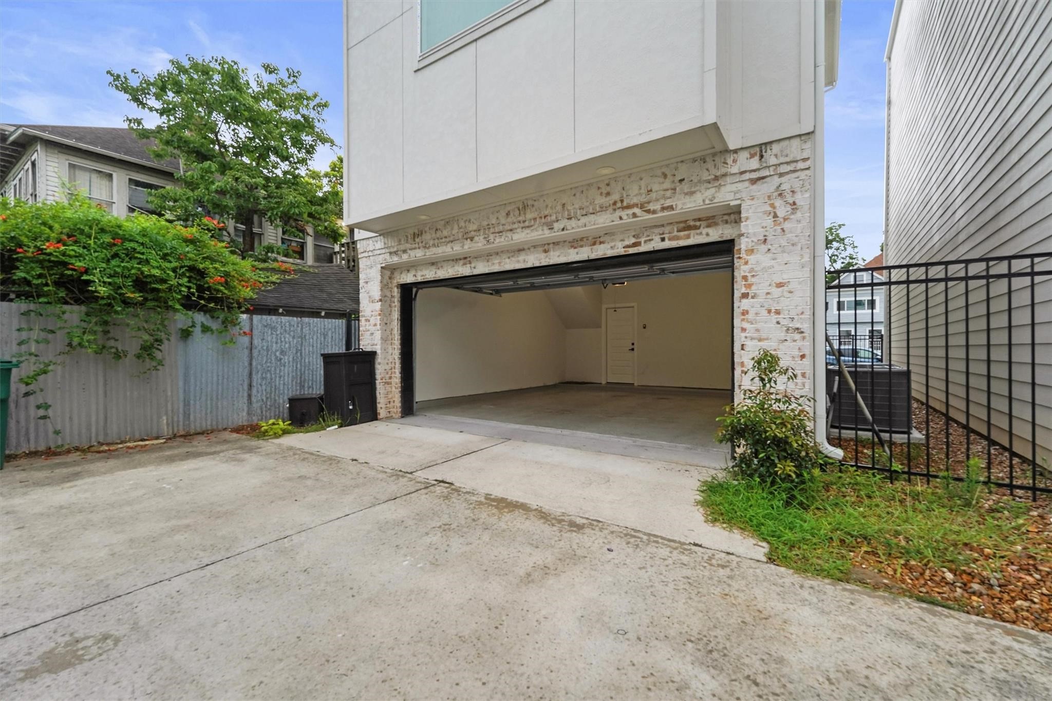 4113 Austin Street Property Photo 2
