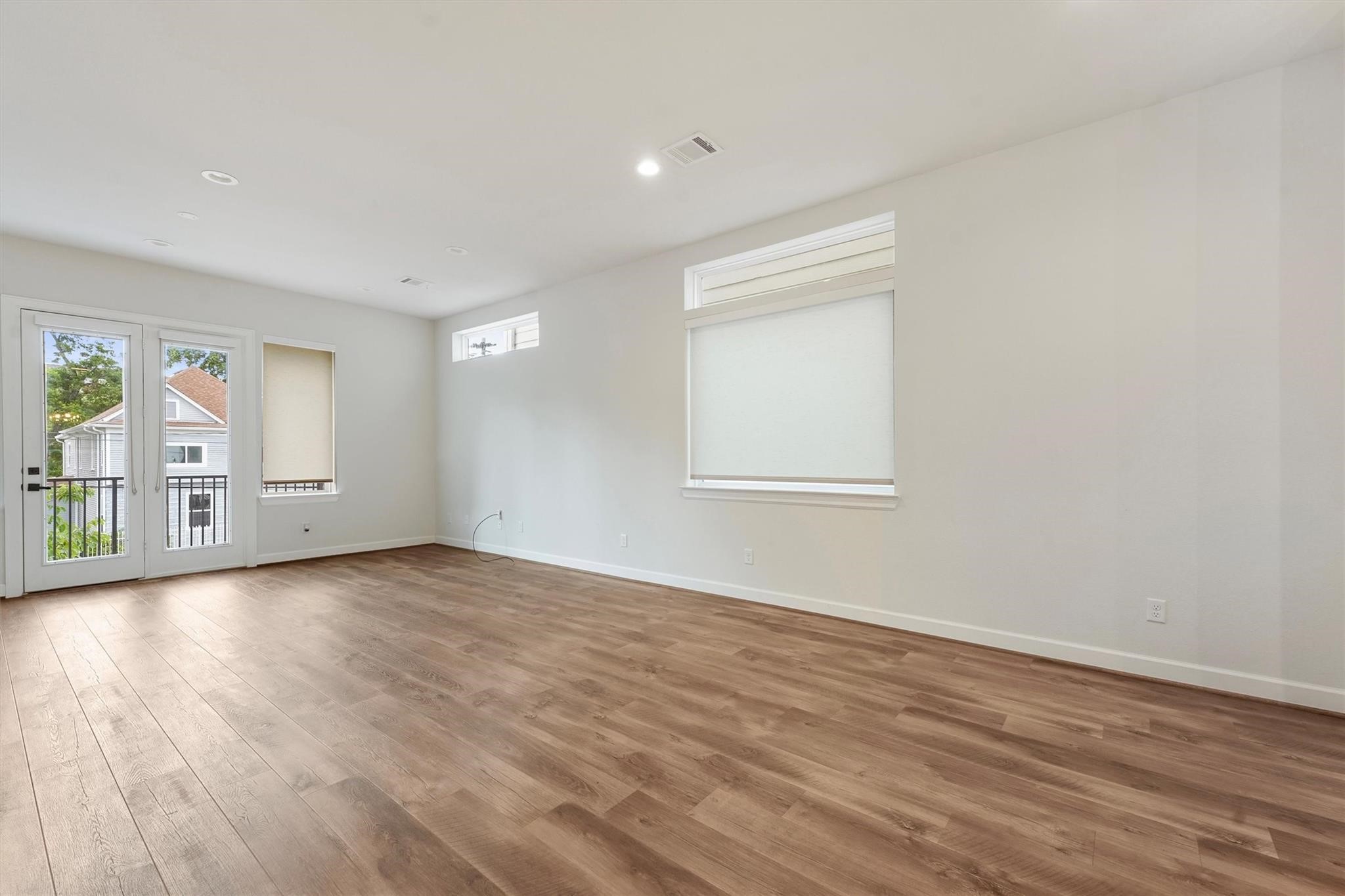 4113 Austin Street Property Photo 4