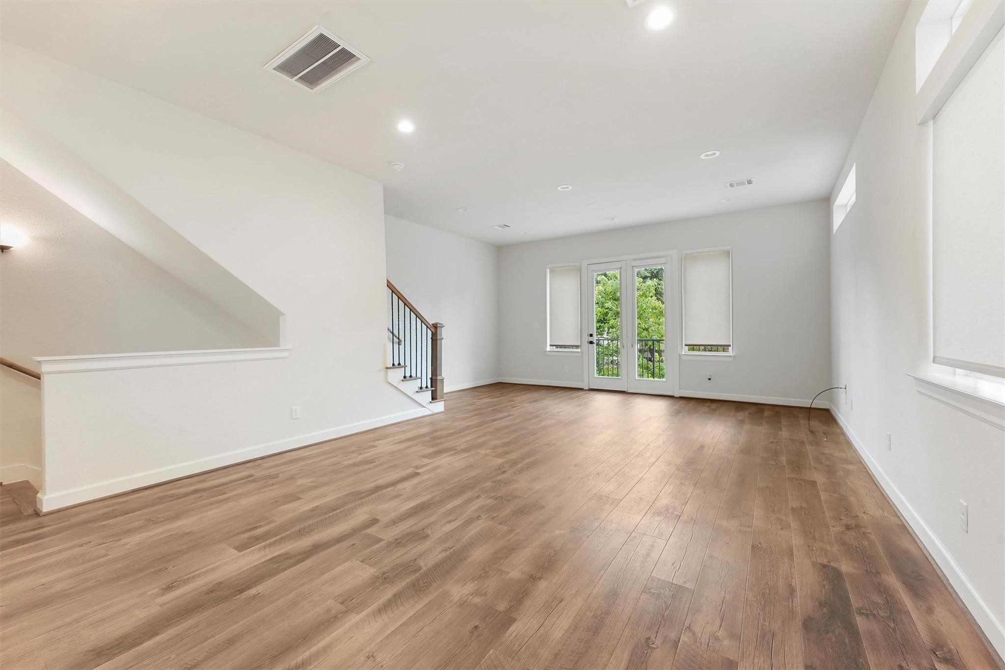 4113 Austin Street Property Photo 5