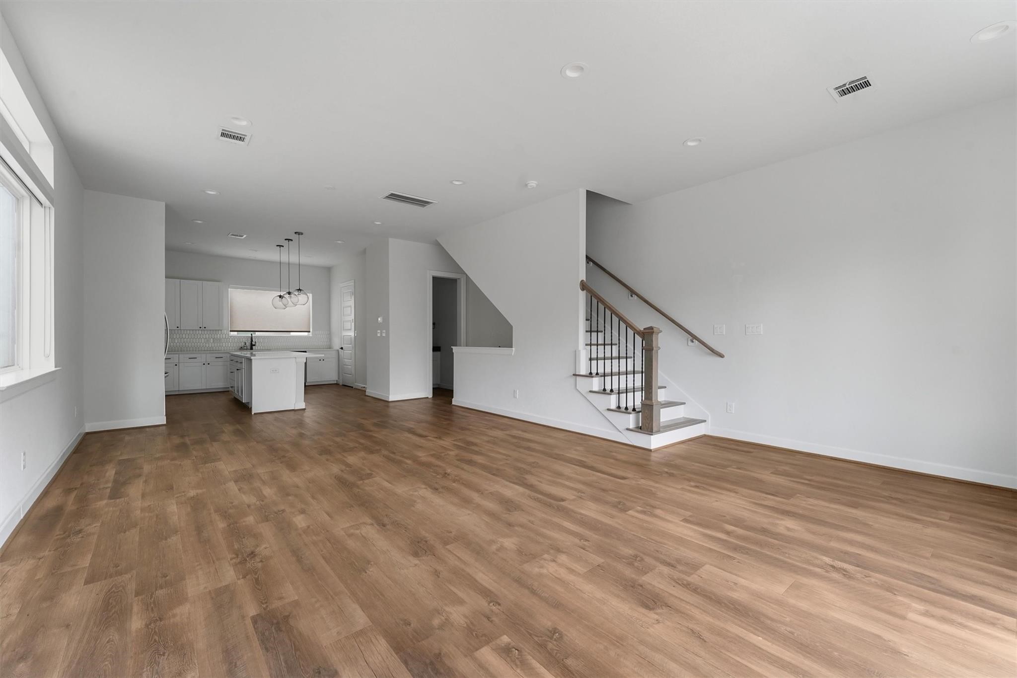 4113 Austin Street Property Photo 6