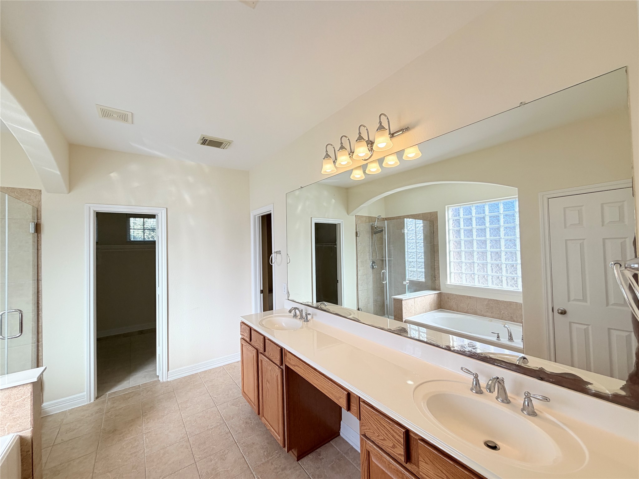 28015 Silverstream Court Property Photo 15