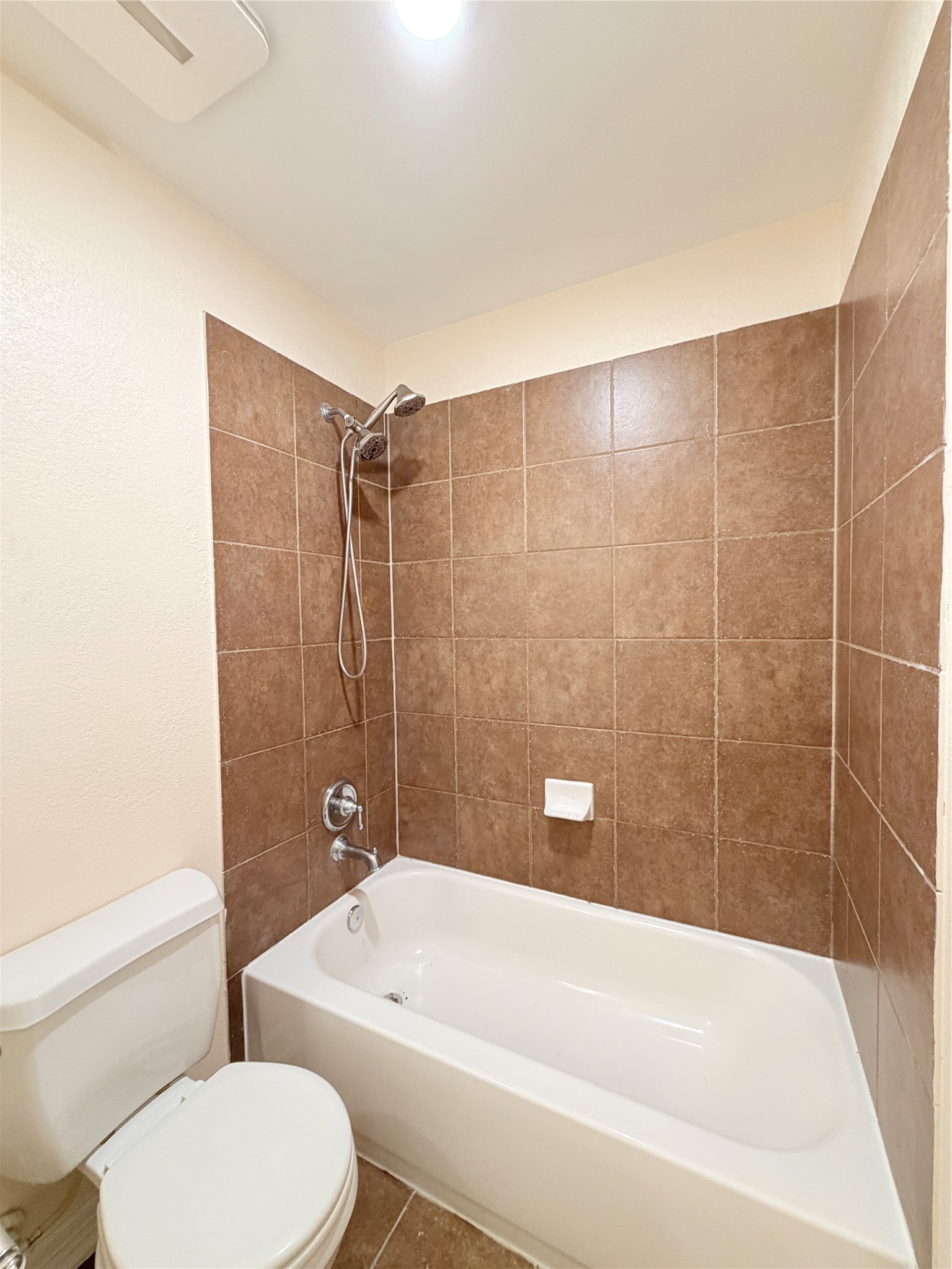 28015 Silverstream Court Property Photo 28