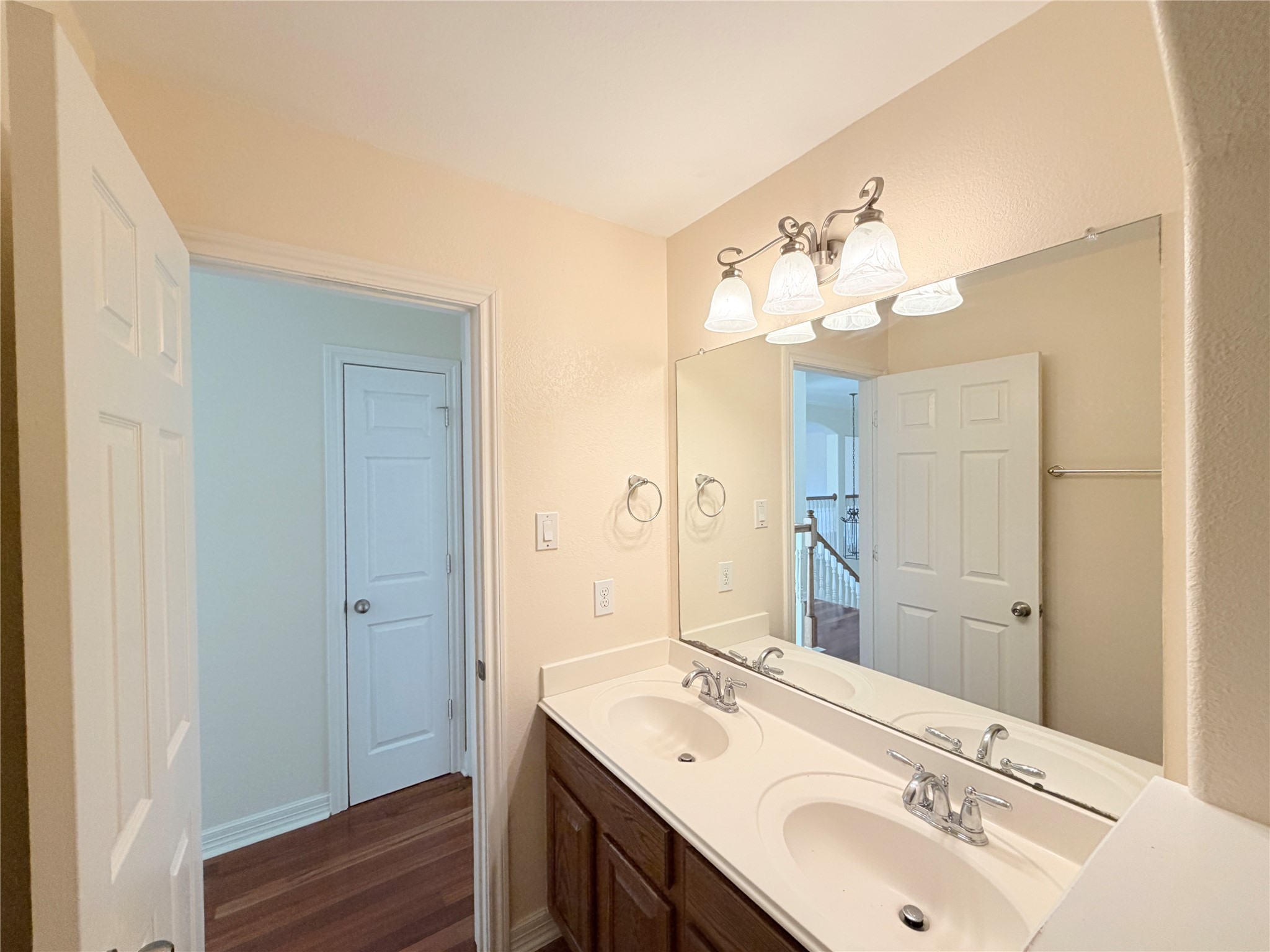 28015 Silverstream Court Property Photo 29