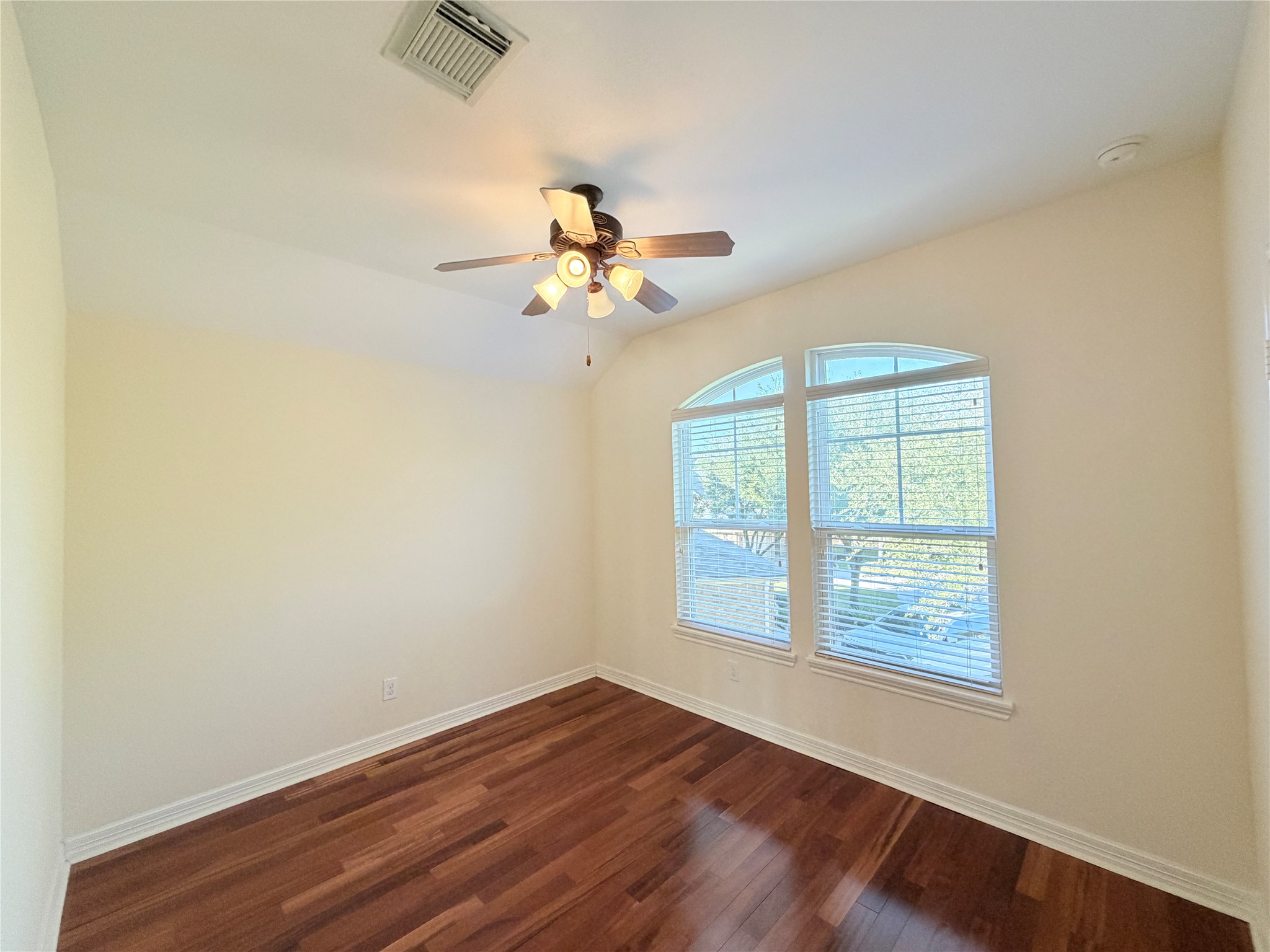 28015 Silverstream Court Property Photo 31