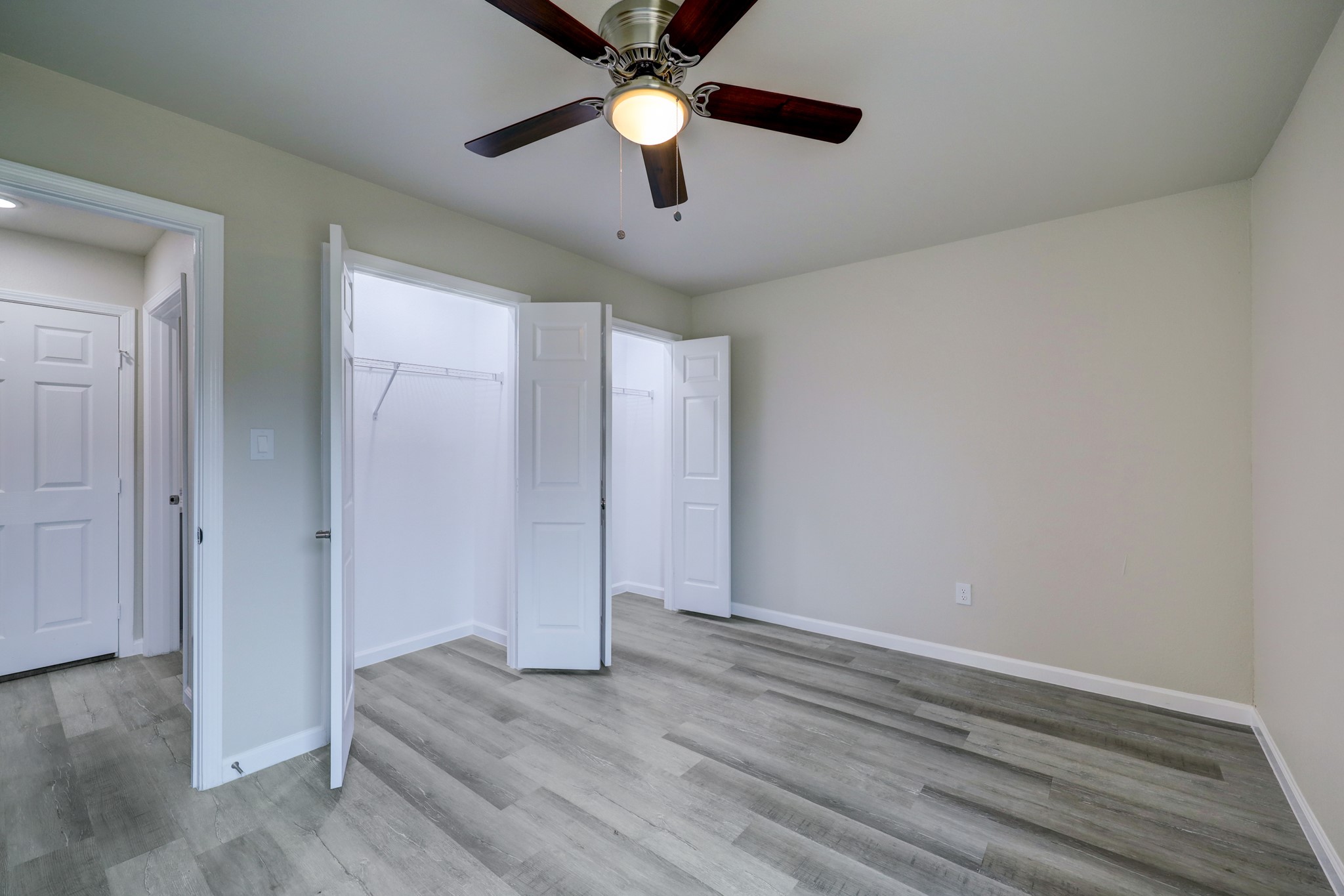 155 Plez Morgan Drive 7a Property Photo 13